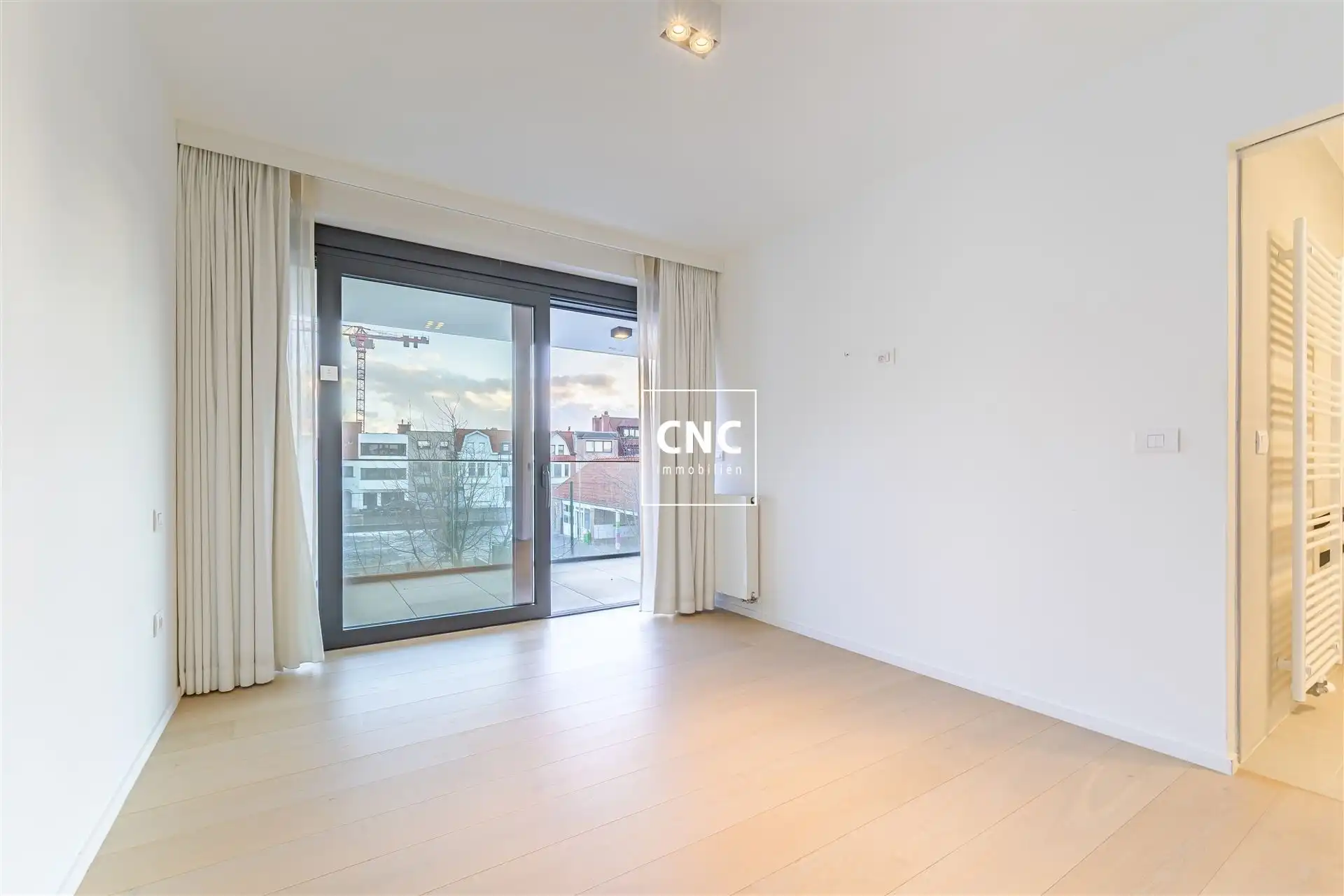 Prachtig instapklaar serviceflat met gigantische zuid-terras foto 8