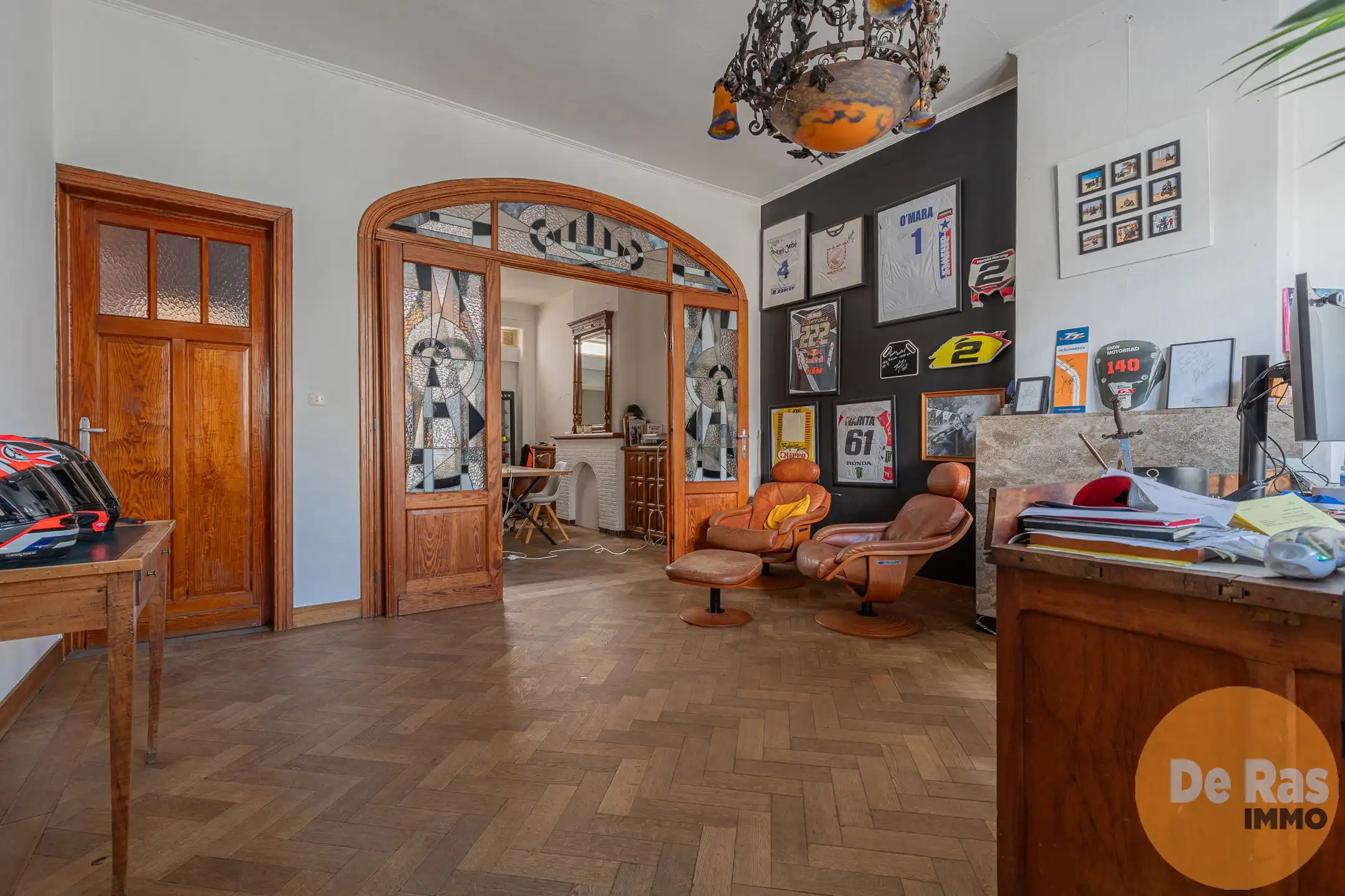 WETTEREN - Karaktervolle woning met 3 kamers in het centrum foto 4