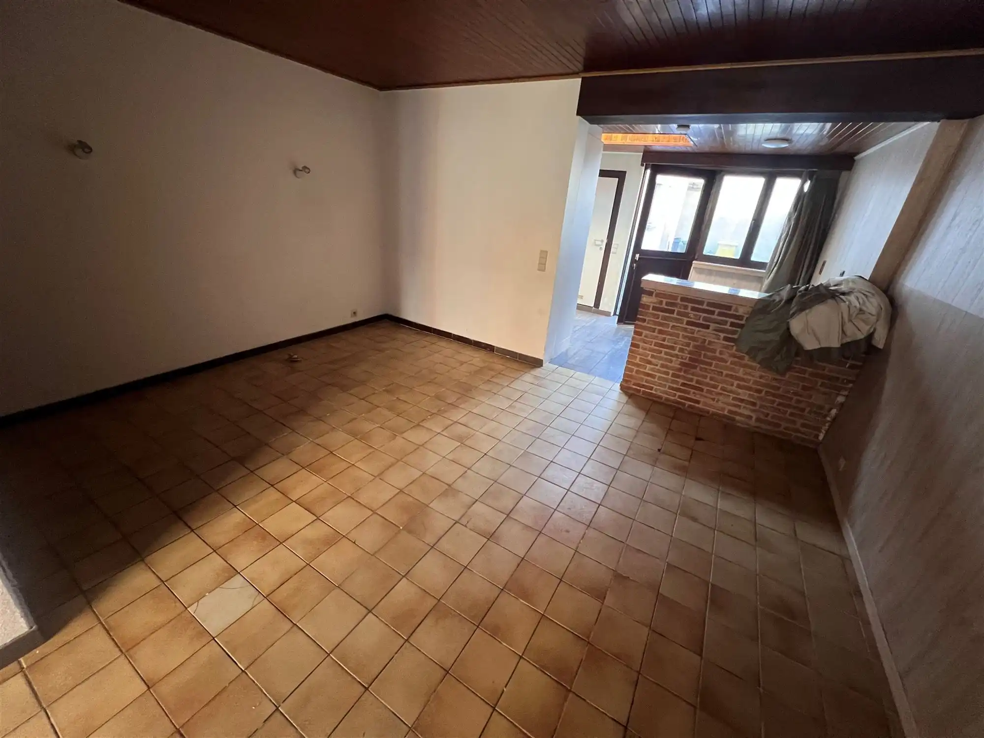 Huis met 3 slaapkamers en koer foto 7