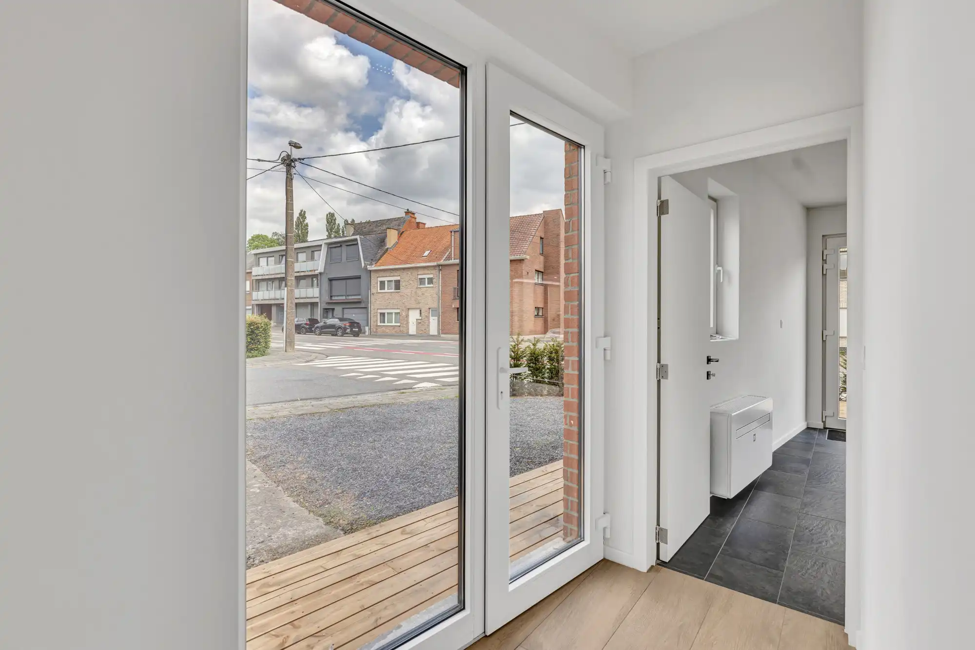 Volledig gerenoveerd appartement met 2 slpks en ruim terras foto 2