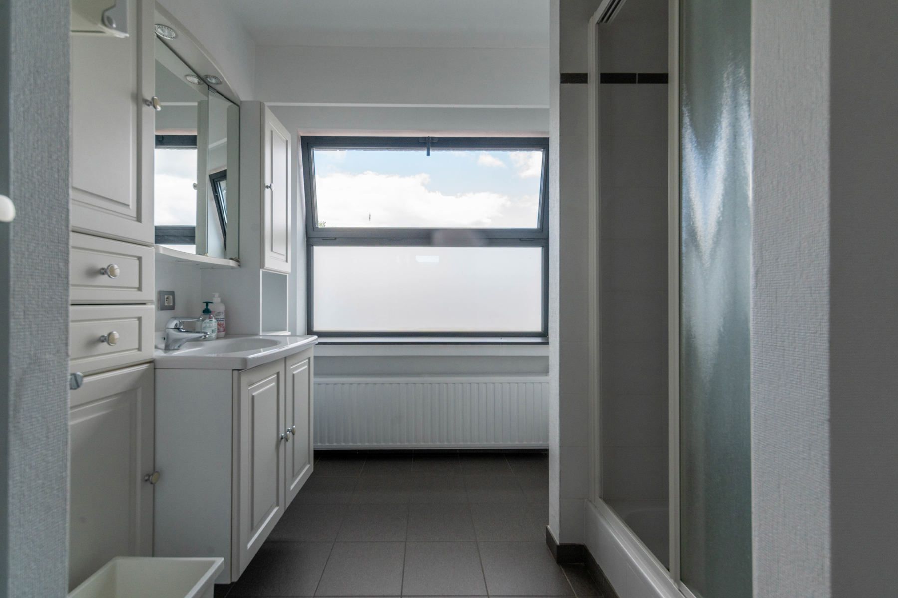 Kantoorgebouw op toplocatie. foto 11