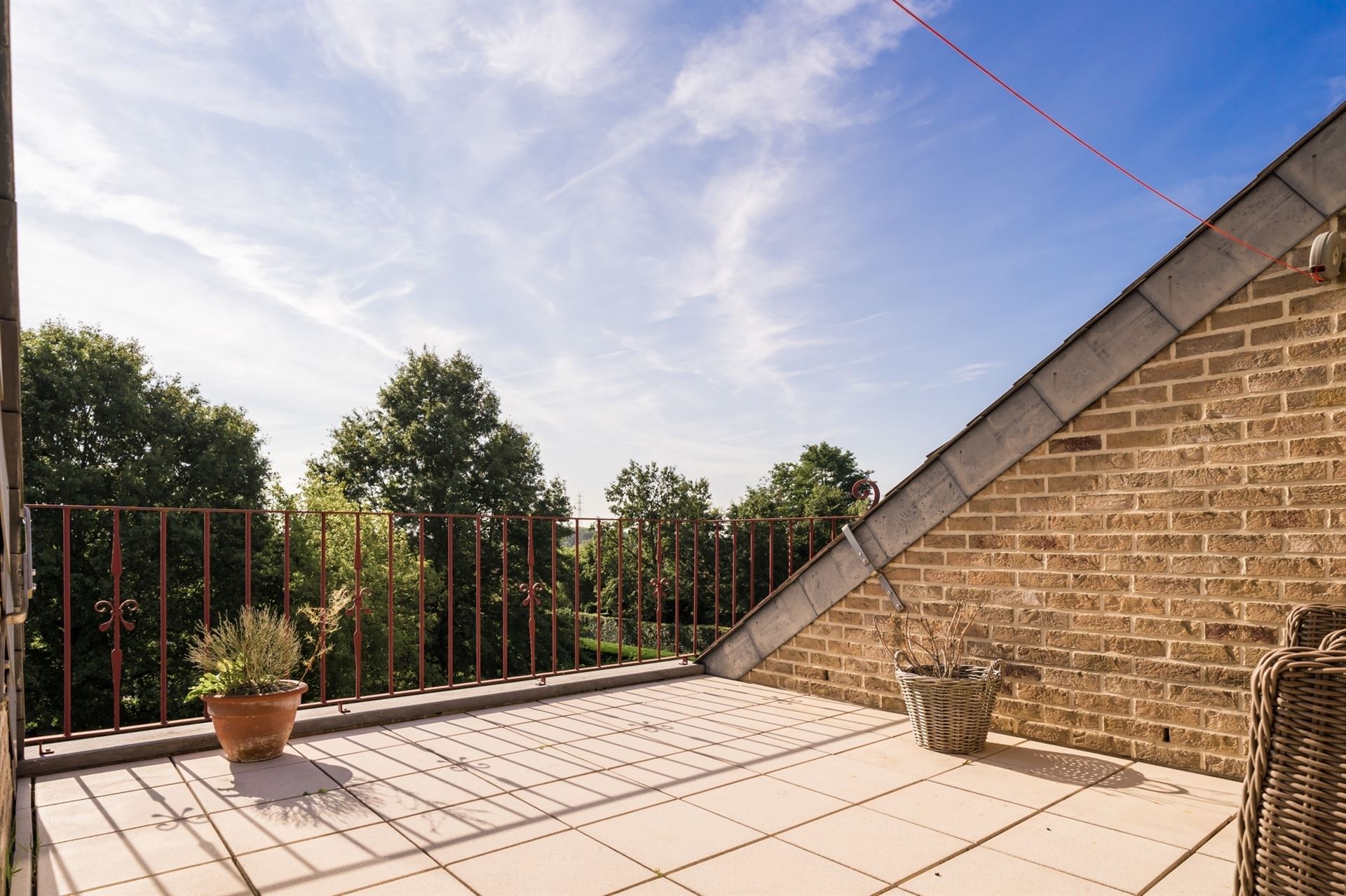 Duplex appartement met 2 slaapkamers, zonnig terras en garagebox foto 12