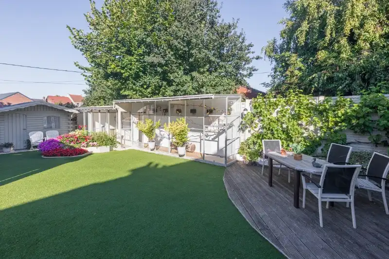 Verzorgde halfopen woning met 3 slaapkamers, tuin en ruime garage op een totale grondoppervlakte van 393m². foto 16