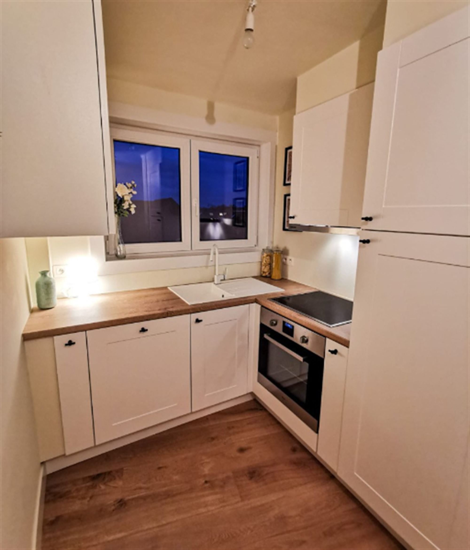 Vernieuwd appartement foto 9