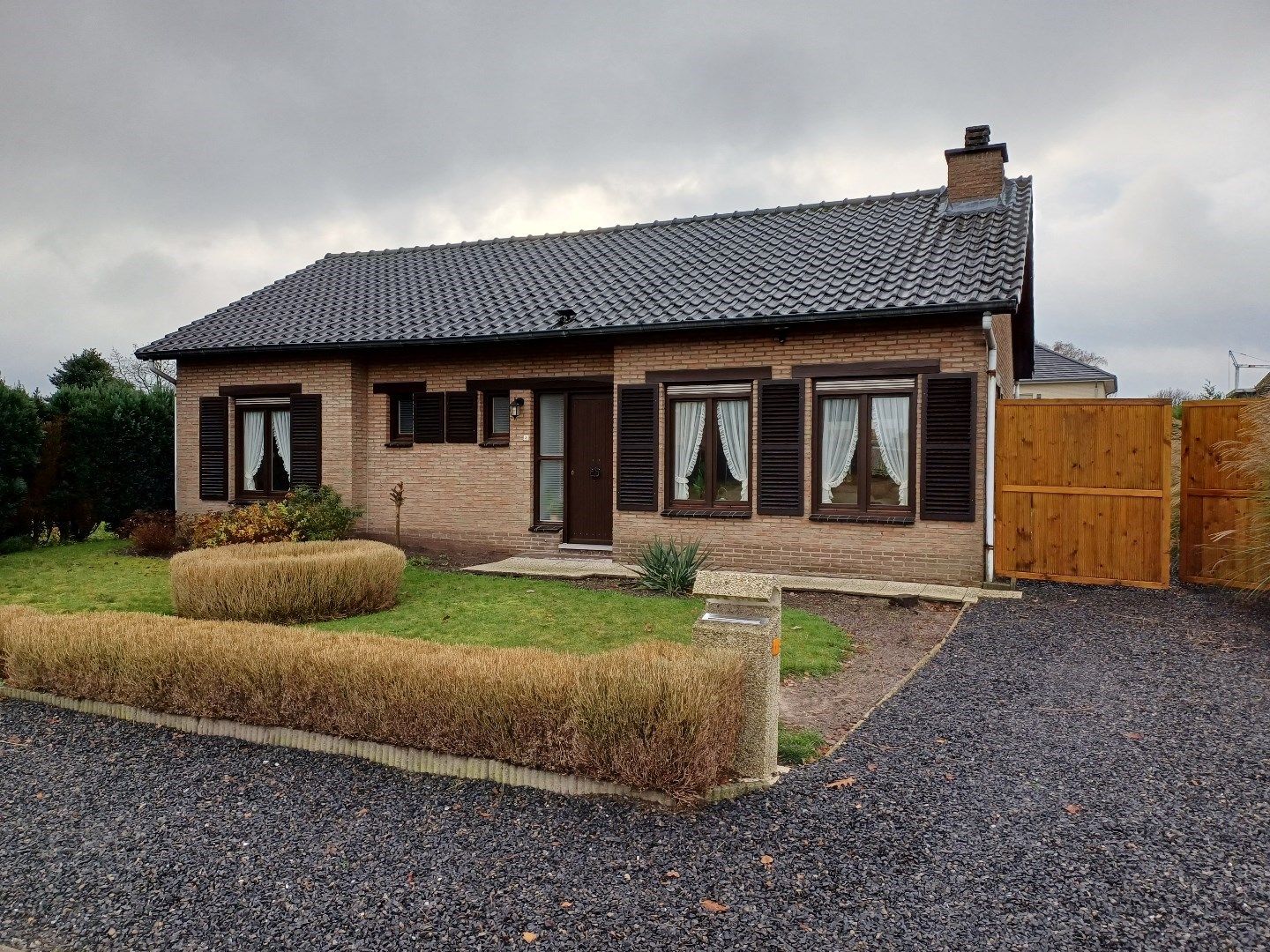 Rustig gelegen bungalow-woning met 2 slaapkamers foto {{pictureIndex}}