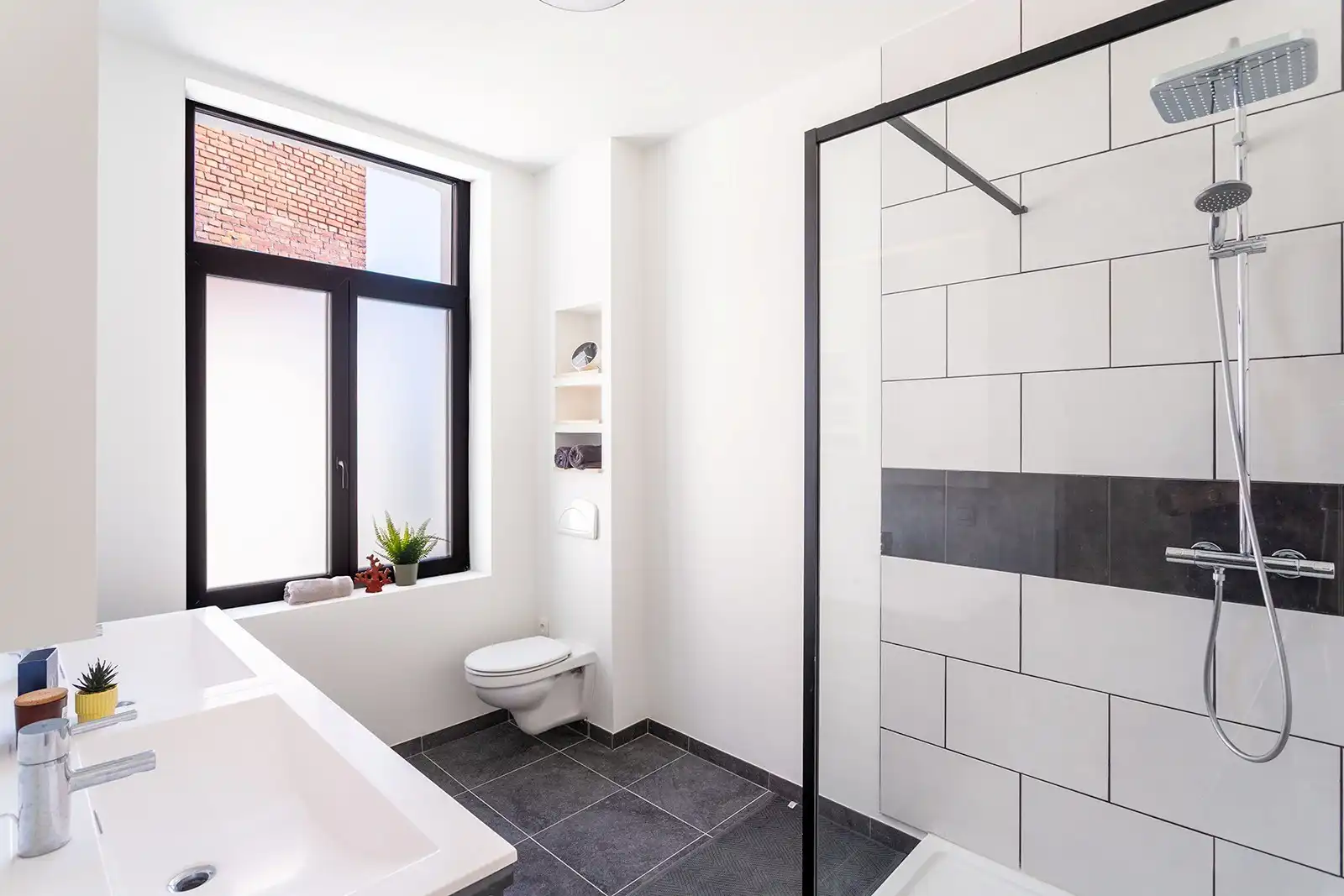 Smaakvol gerenoveerde woning met EPC A foto 18