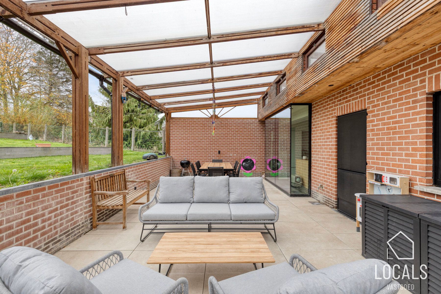 Halfopen bebouwing in het pitoreske Pollare foto 26