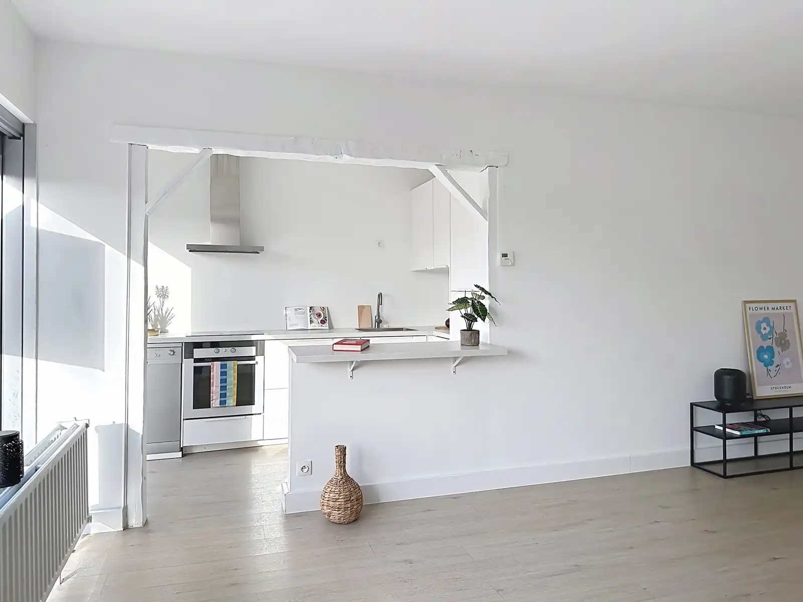 Instapklaar appartement met 3 kamers op een toplocatie! foto 10