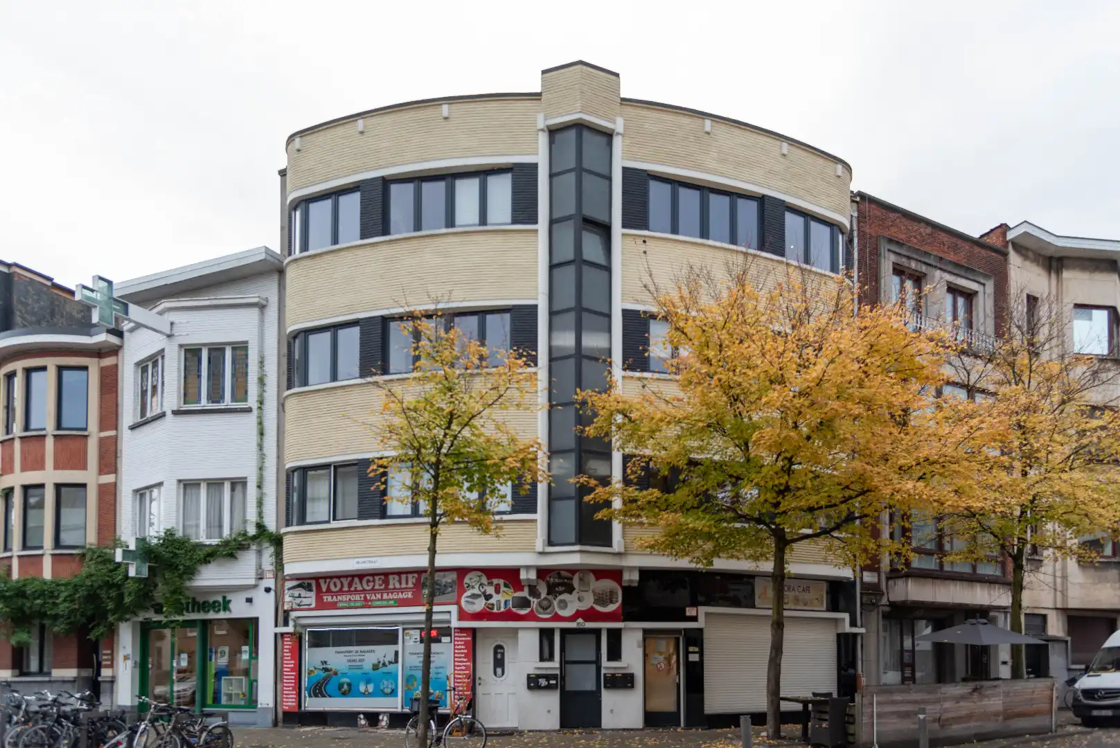 Lichtrijk hoekappartement in Borgerhout foto 13