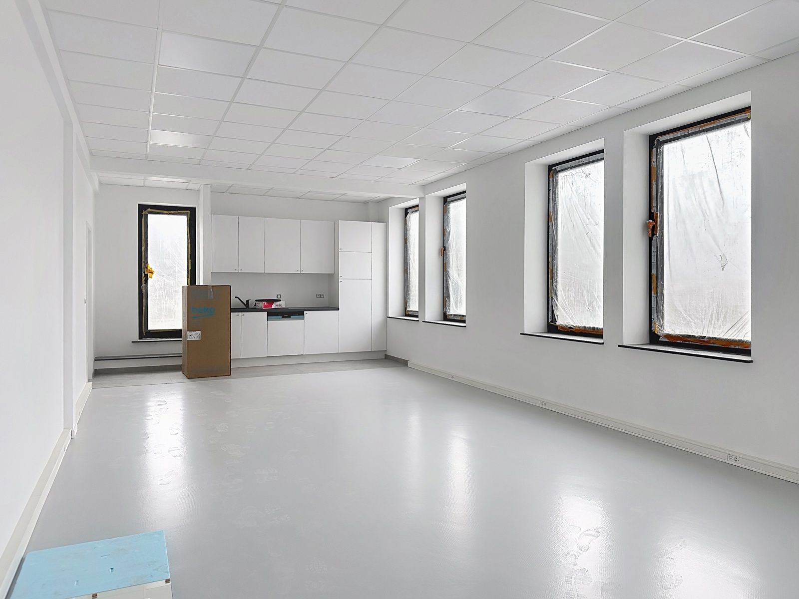 Activiteits- of opslagruimte op een toplocatie nabij de A12 foto 10