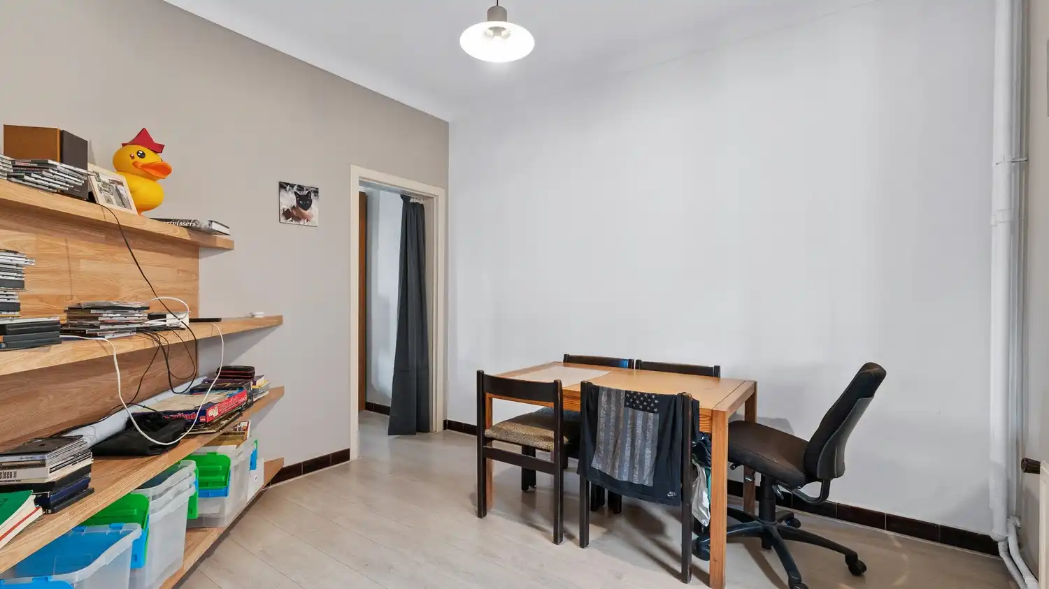 Te renoveren halfopen bebouwing met 2 slaapkamers. foto 5