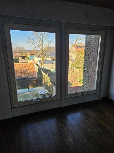 Ruim appartement met 4 slaapkamers foto 27