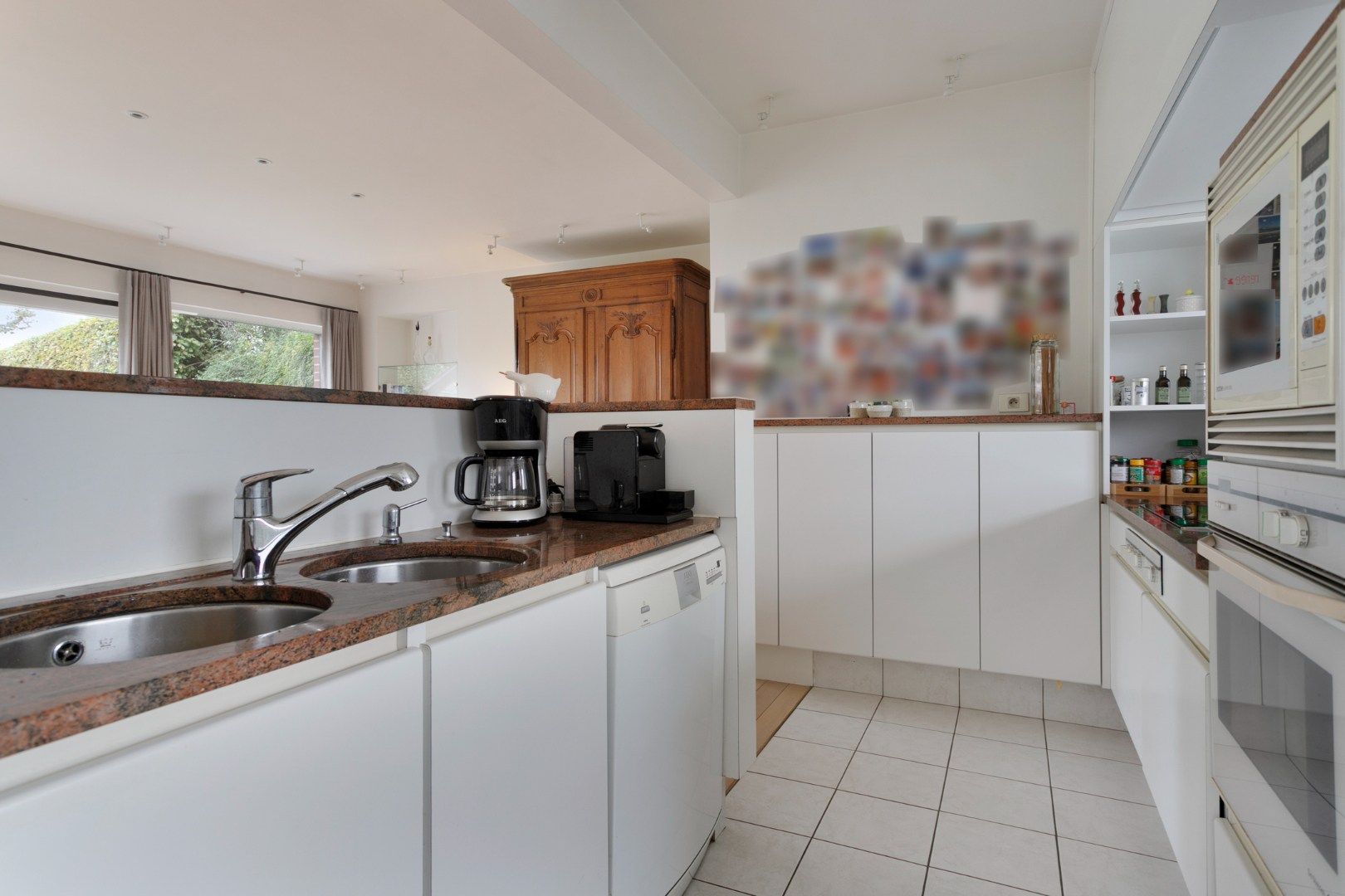 Prachtige, unieke woning met mooie tuin in het centrum van Wevelgem! foto 8