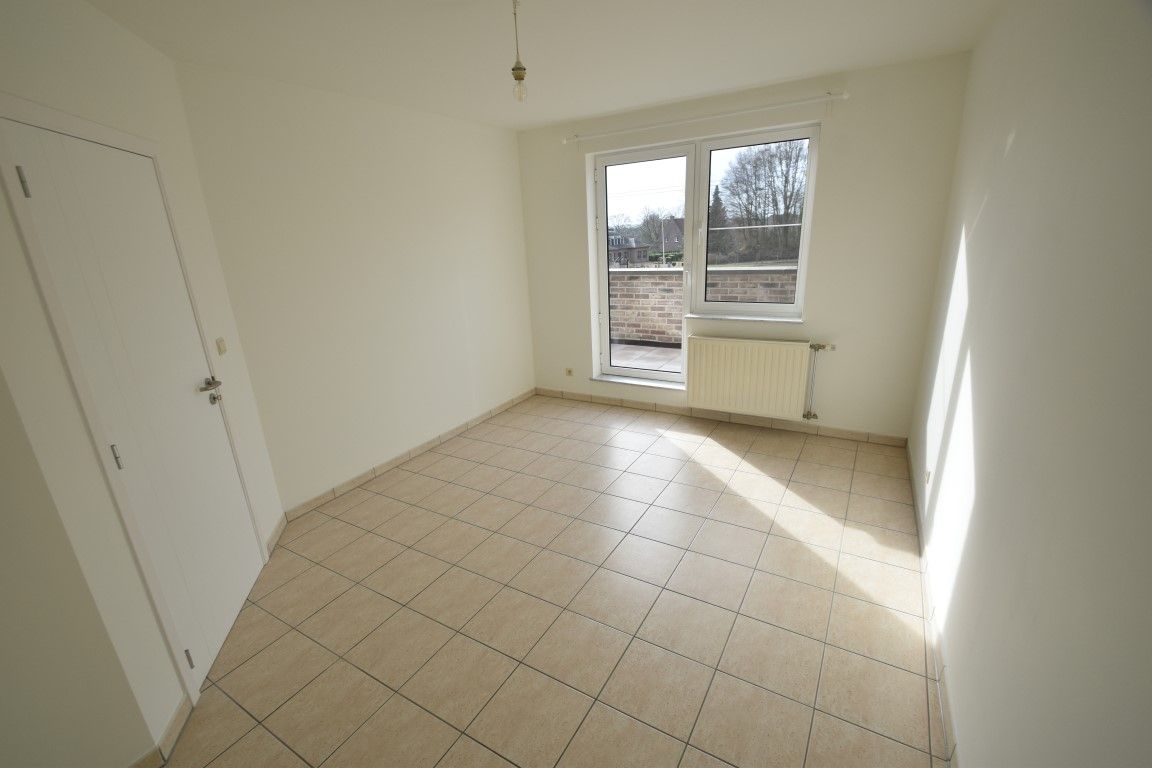 Vernieuwd gelijkvloers appartement met 2 slaapkamers foto 15
