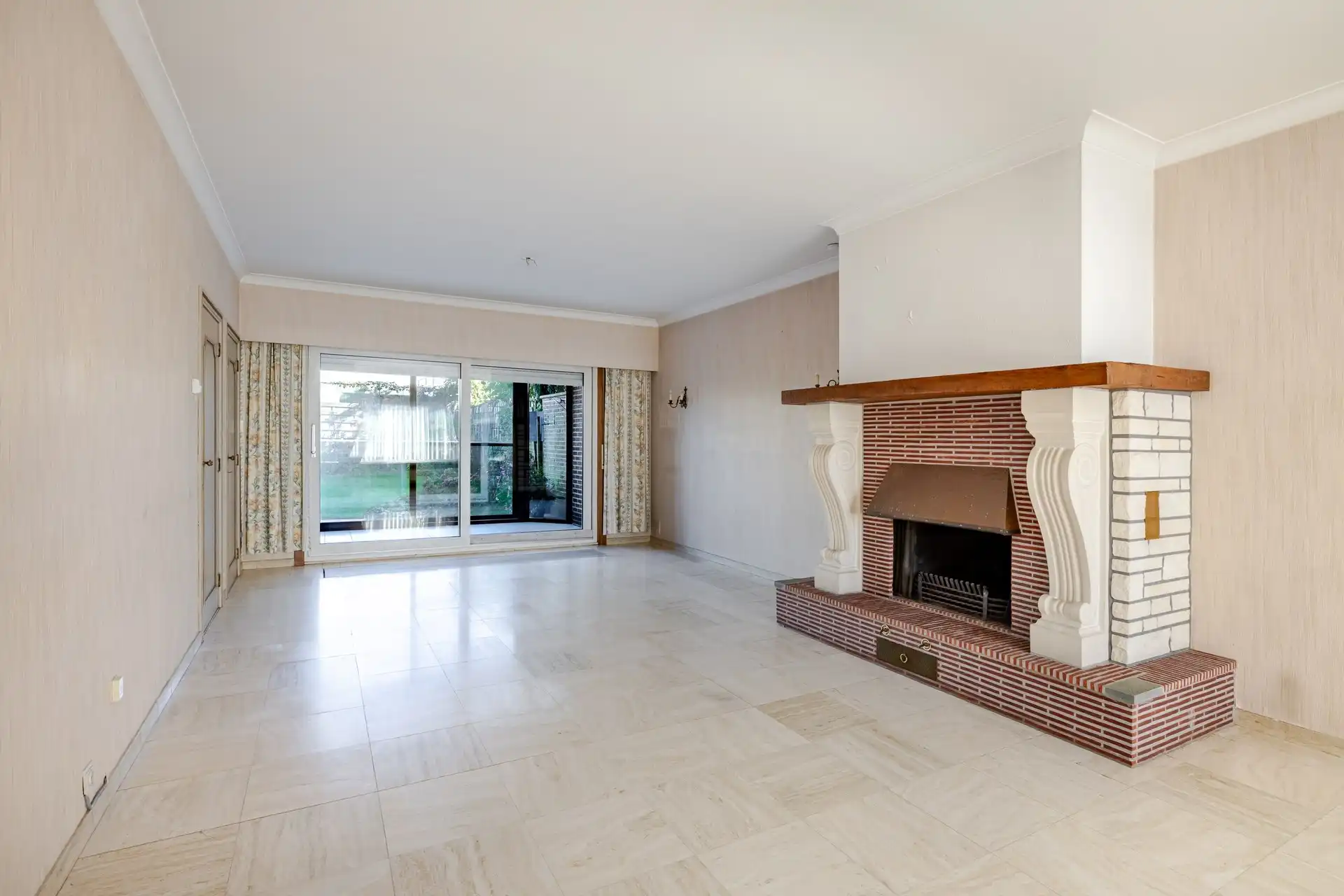 Gunstig gelegen woning met 3 slks en tuin foto 2
