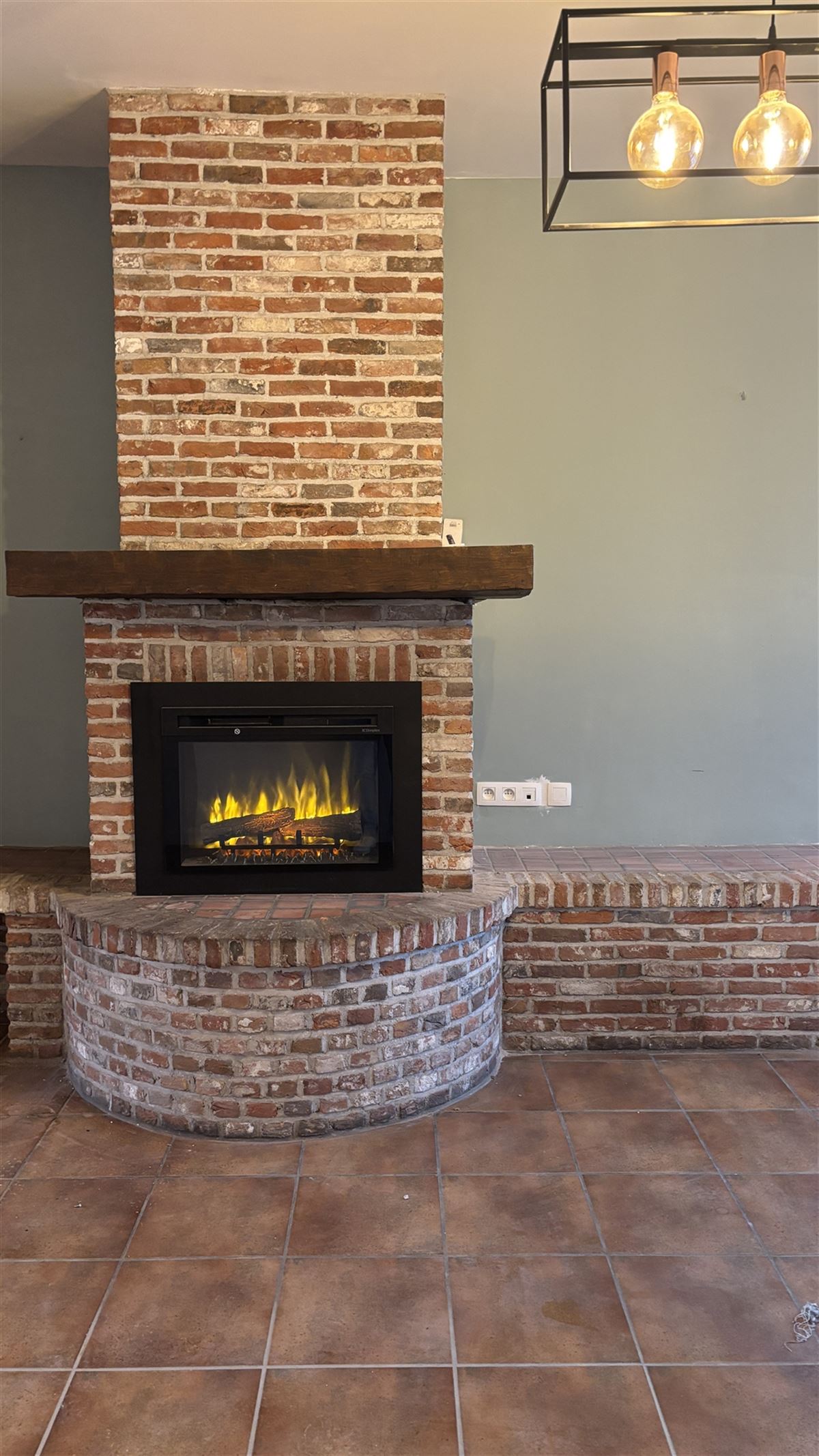 Zéér ruim gelijklvloers/duplexappartement foto 4