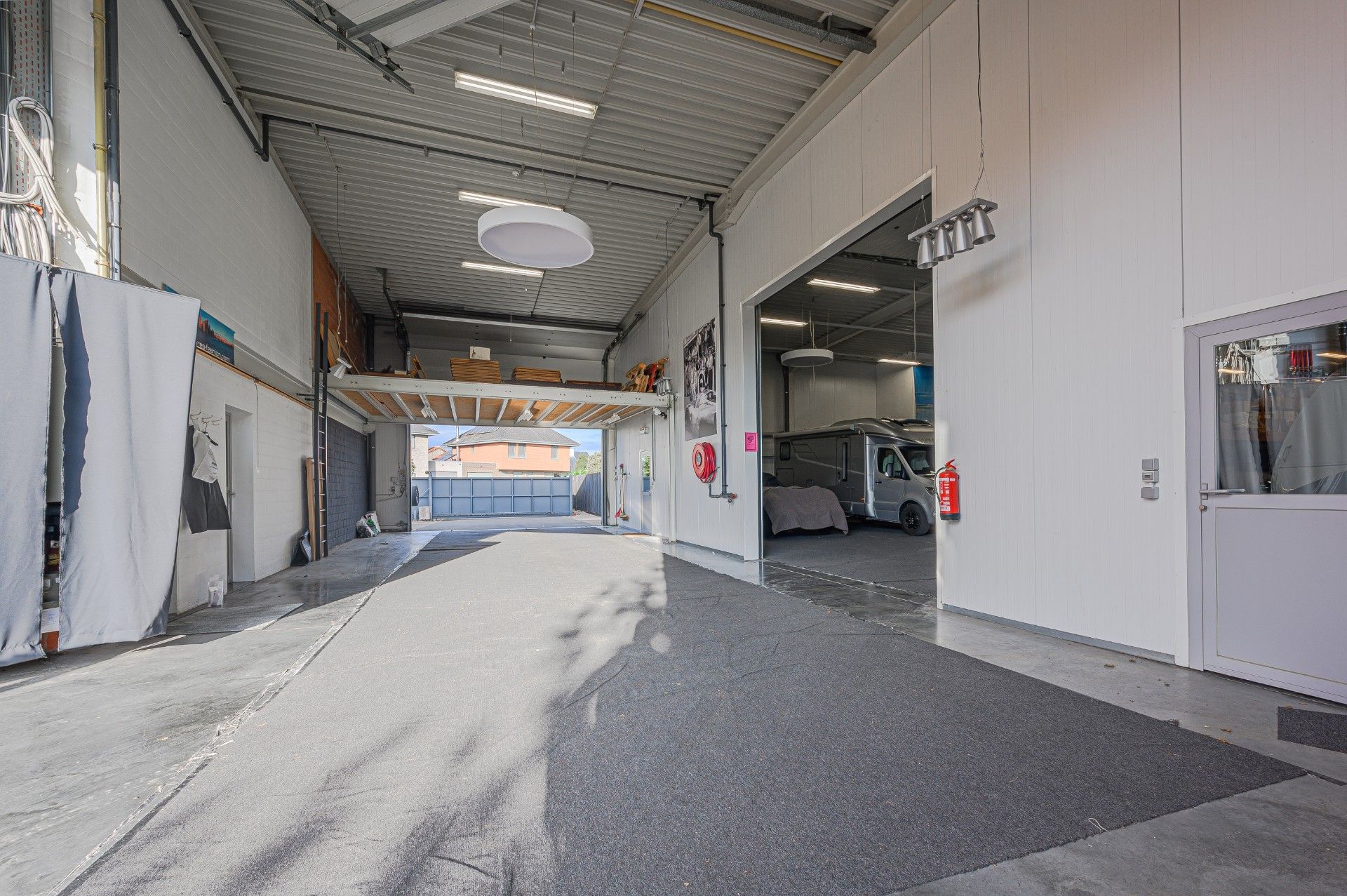 Handelspand + woning op uiterst commerciële locatie. foto 15