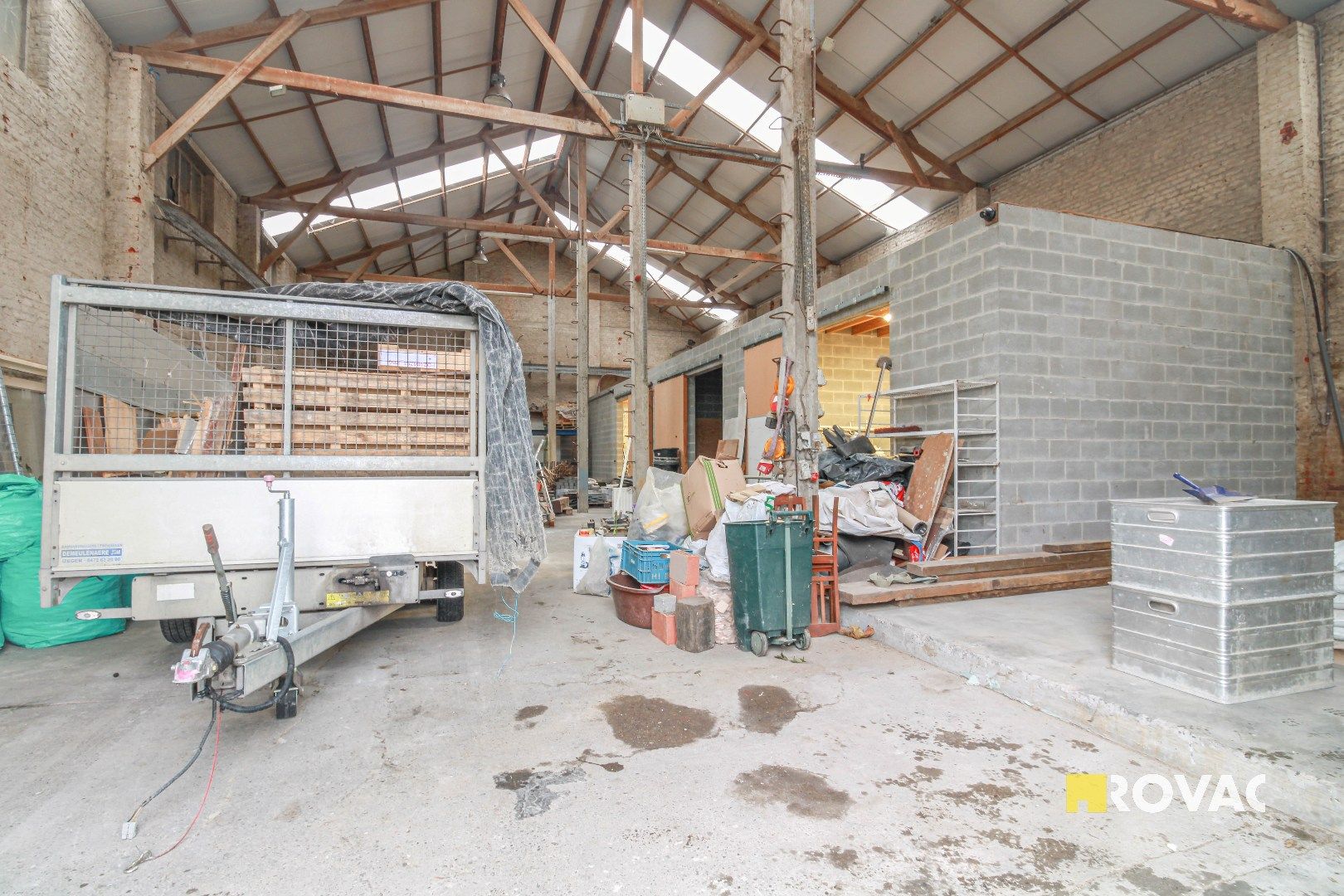 Goed gelegen magazijn met vlotte bereikbaarheid! foto 6