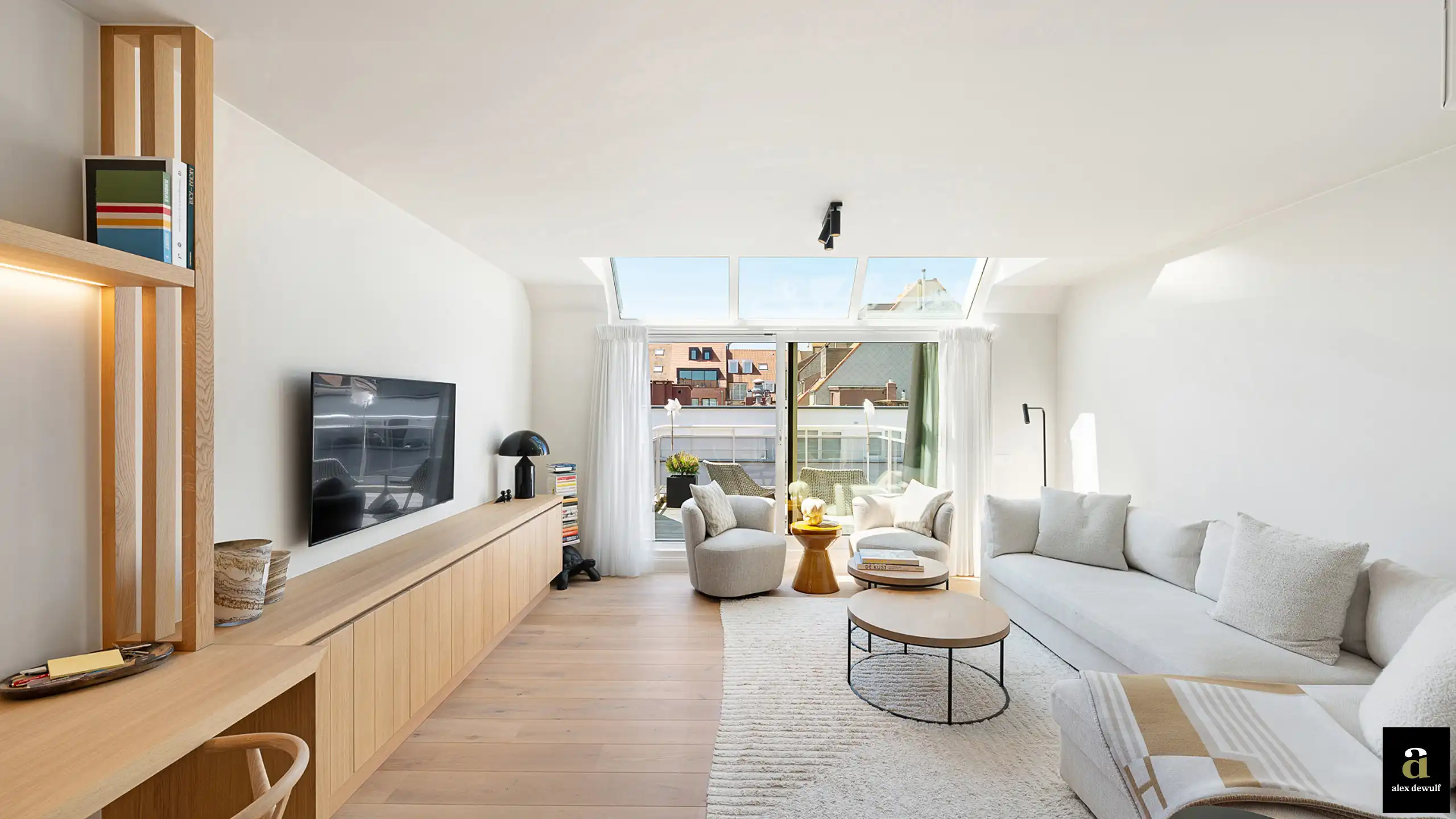 Prachtig afgewerkt duplexappartement met terras en zijdelings zeezicht. foto 12