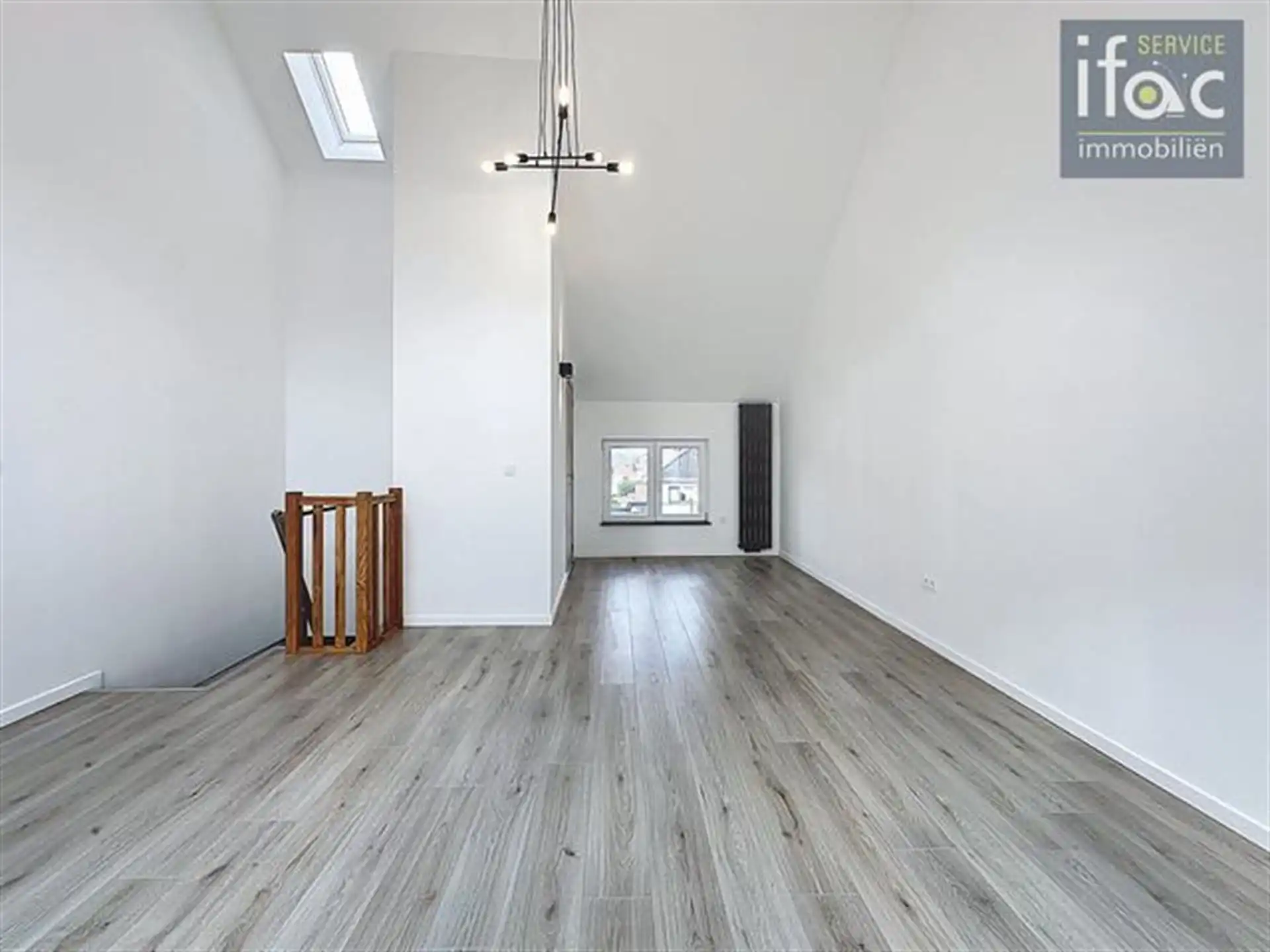 Gerenoveerde rijwoning foto 10