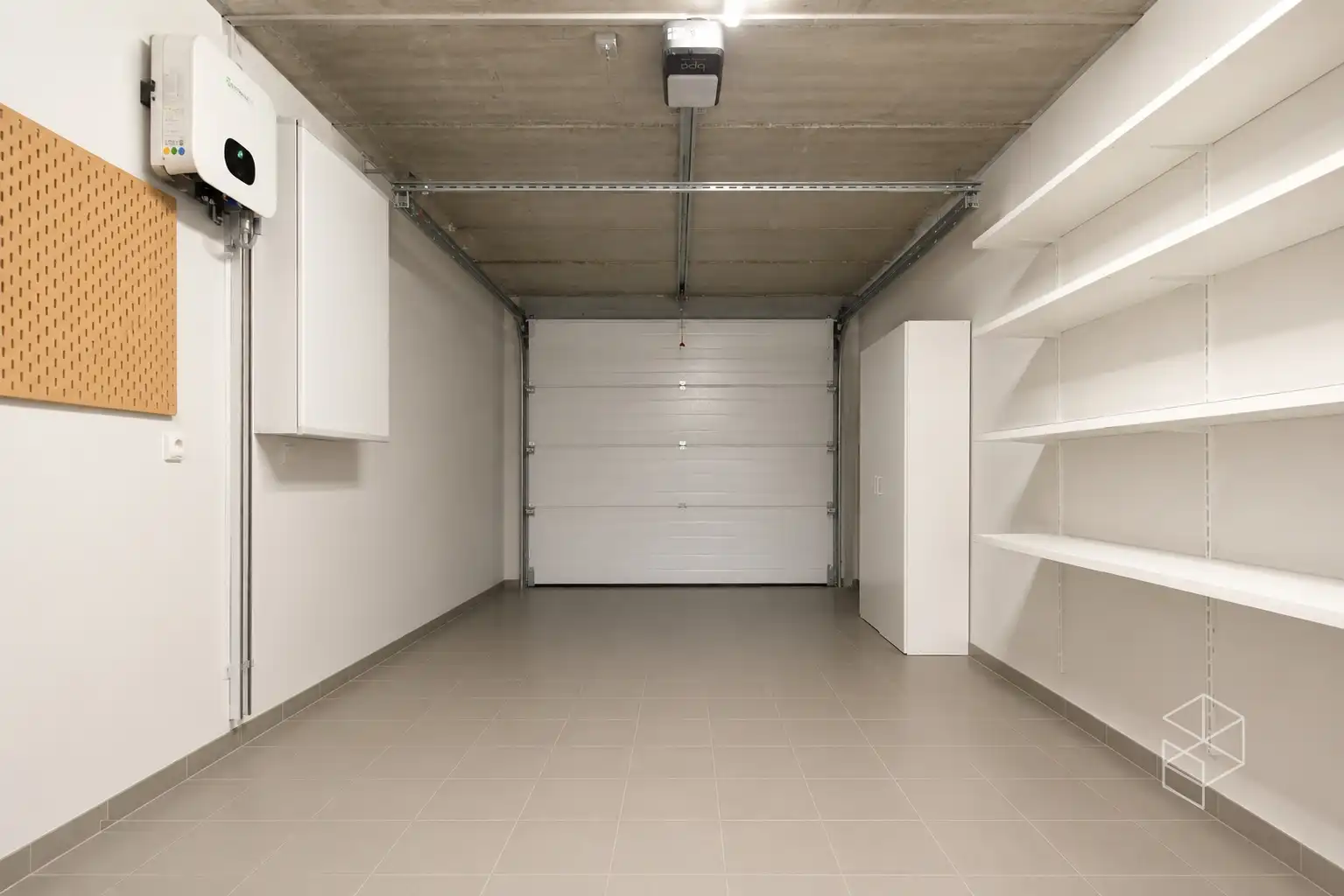 Recente (bj. 2024) royale woning &nbsp;met 3 grote SLPK en tuin op uiterst rustige locatie foto 14