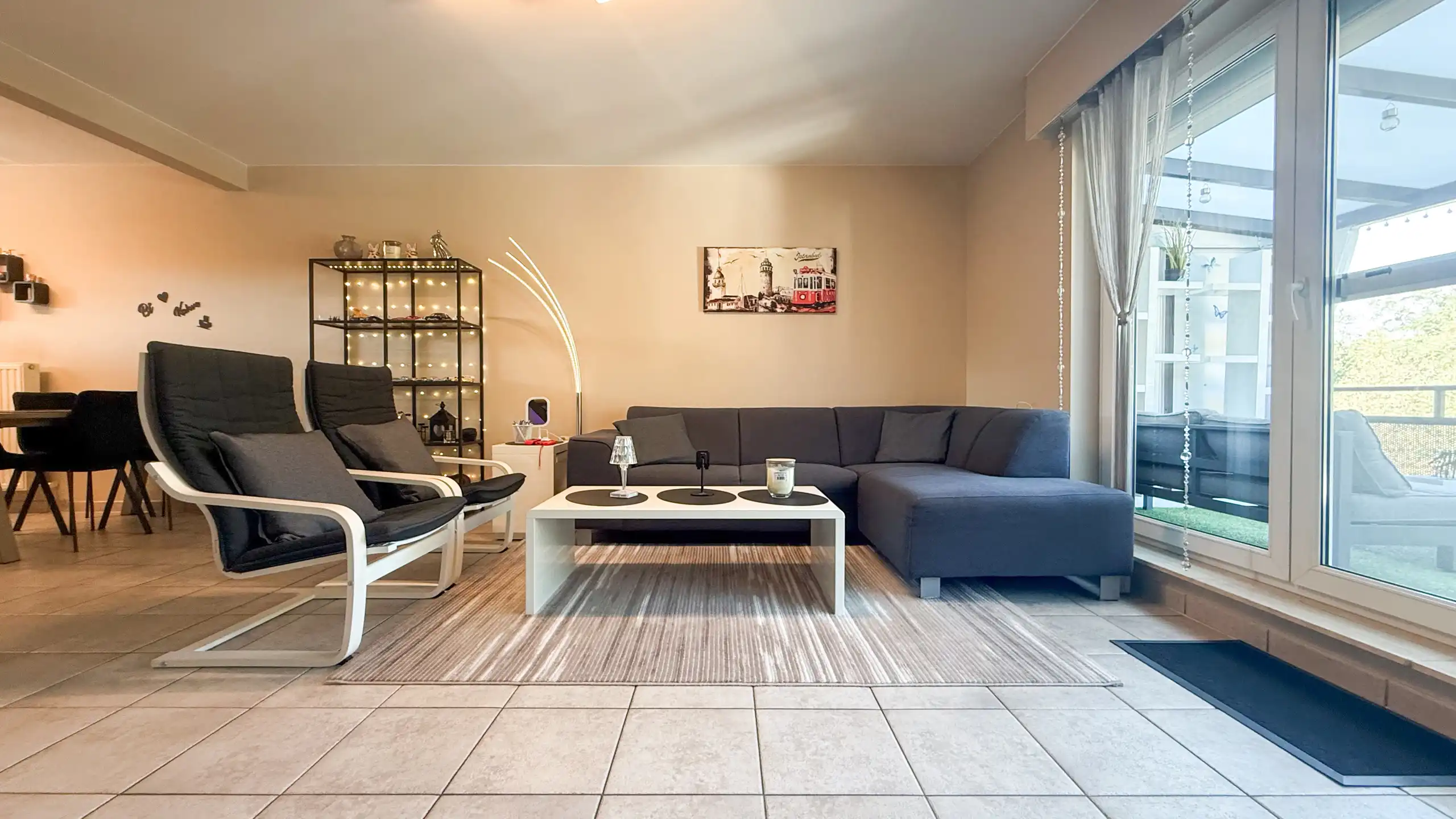 Gezellig duplexappartement met 2 slpks, terras en garage! foto 3