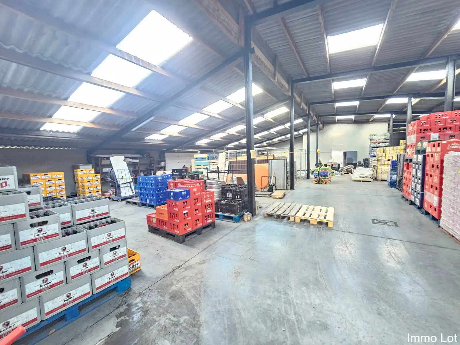 Ruim magazijn van 990 m² met flexibele huurmogelijkheden foto 8