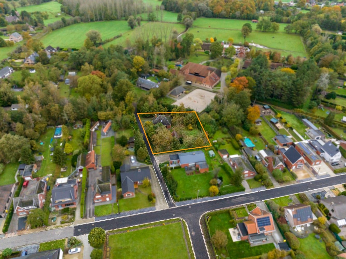 Hoofdfoto van de publicatie: Renovatieproject op een uitstekende ligging te Bonheiden