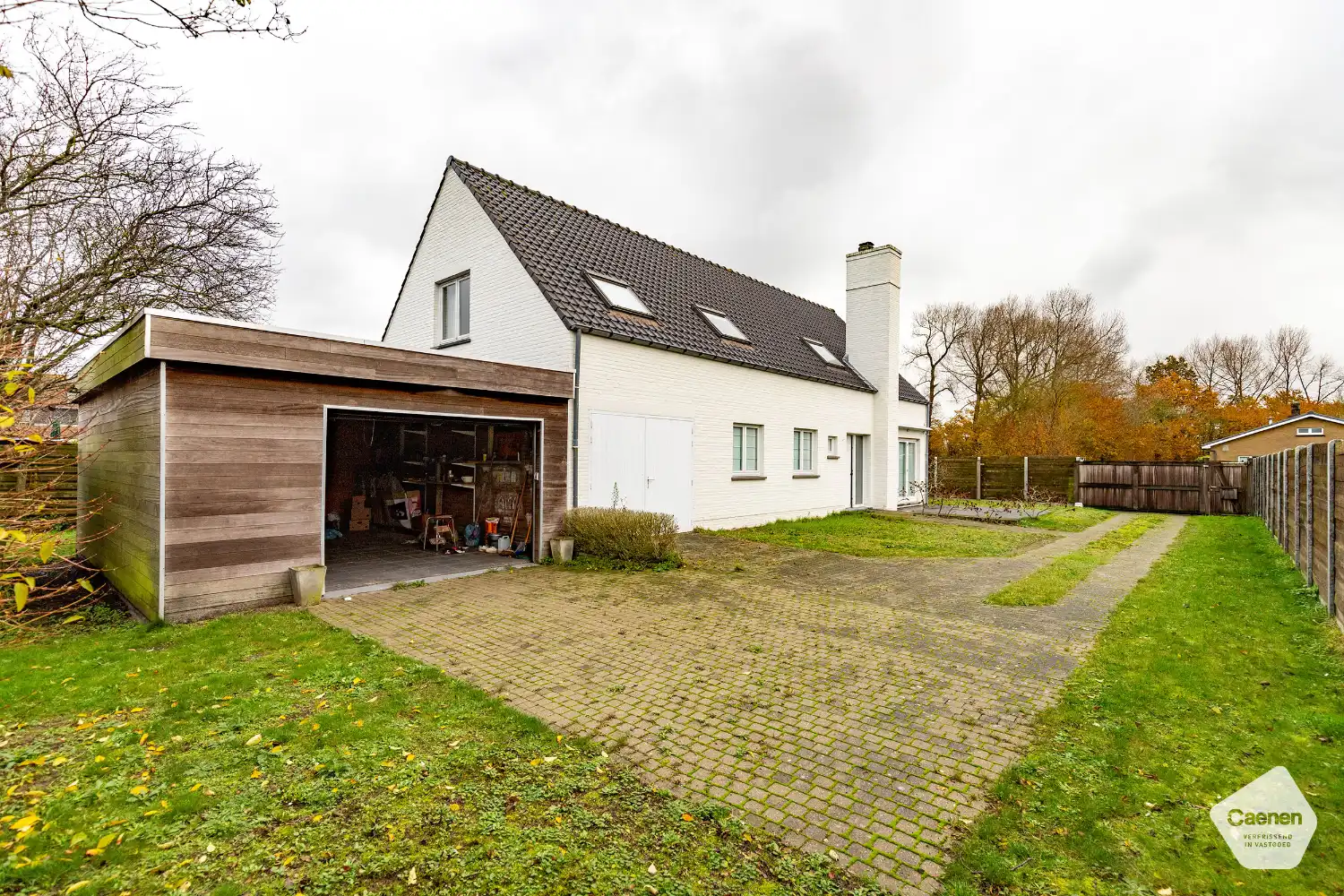 Villa met 5 slaapkamers te Oostduinkerke! foto {{pictureIndex}}