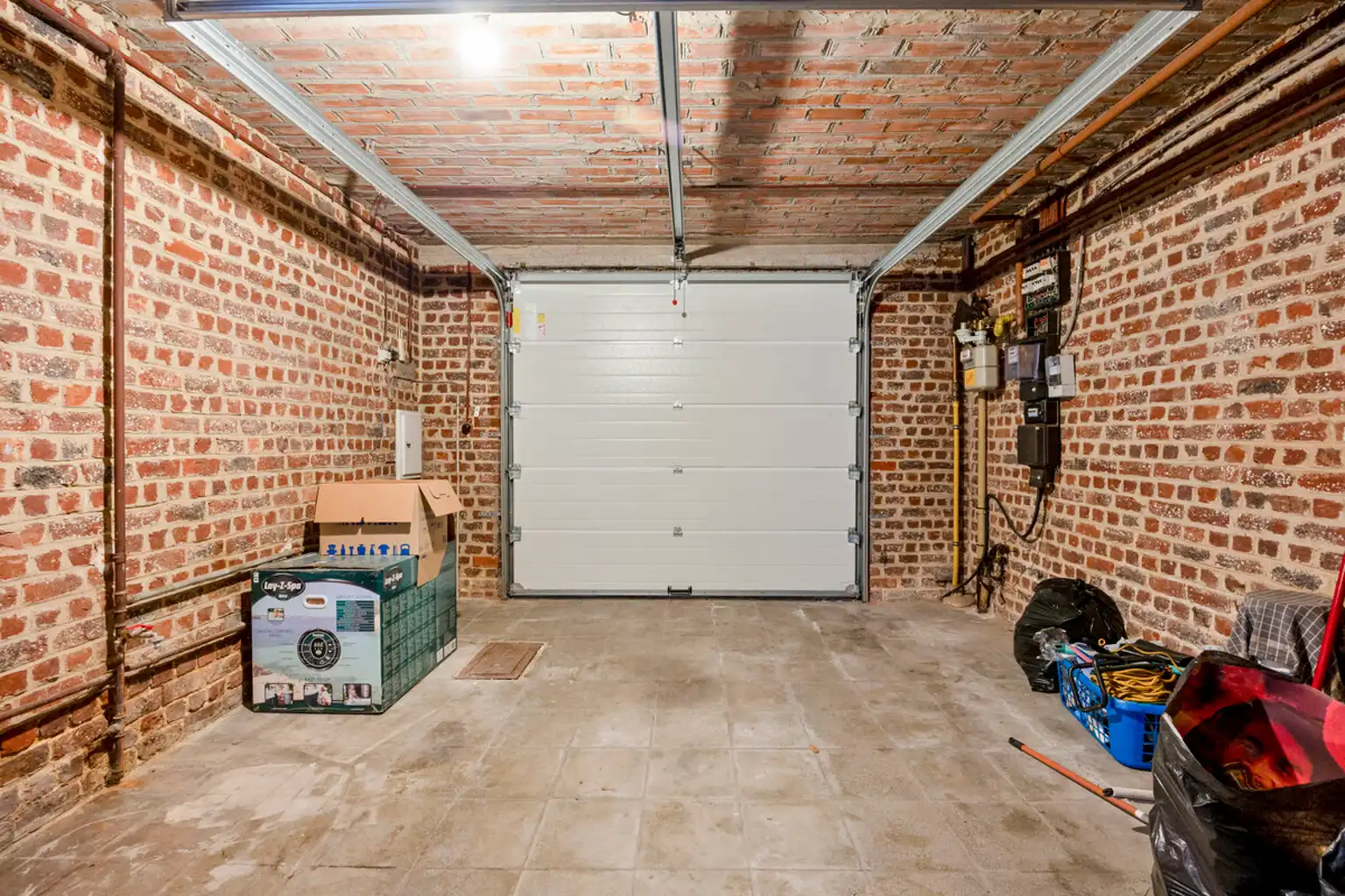 Bel-etagewoning met drie slaapkamers met garage en tuin foto 22