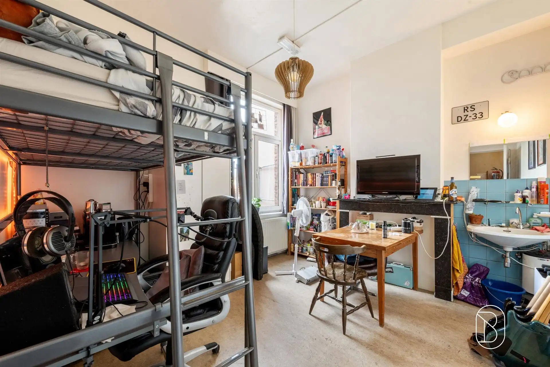 Opbrengsteigendom met 7 studentenkamers foto 22