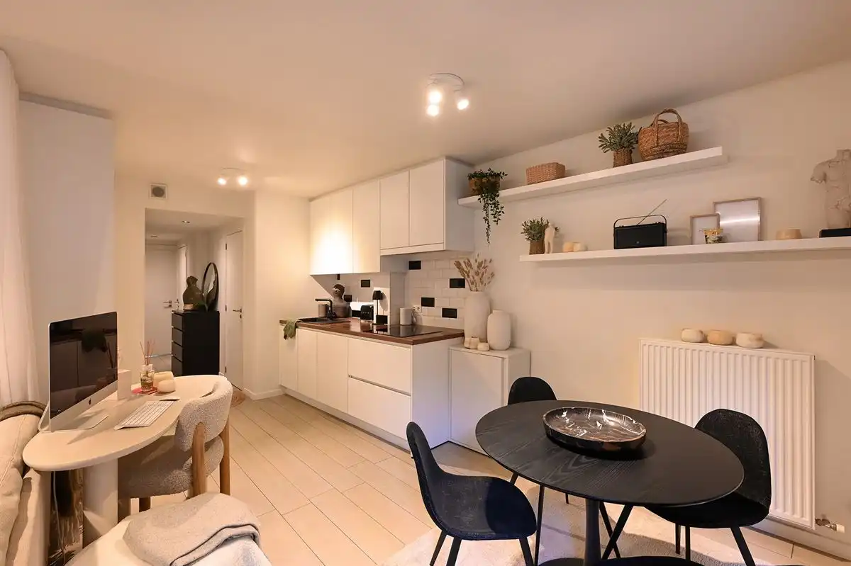 Instapklaar gelijkvloersappartement met heerlijke stadstuin foto 5