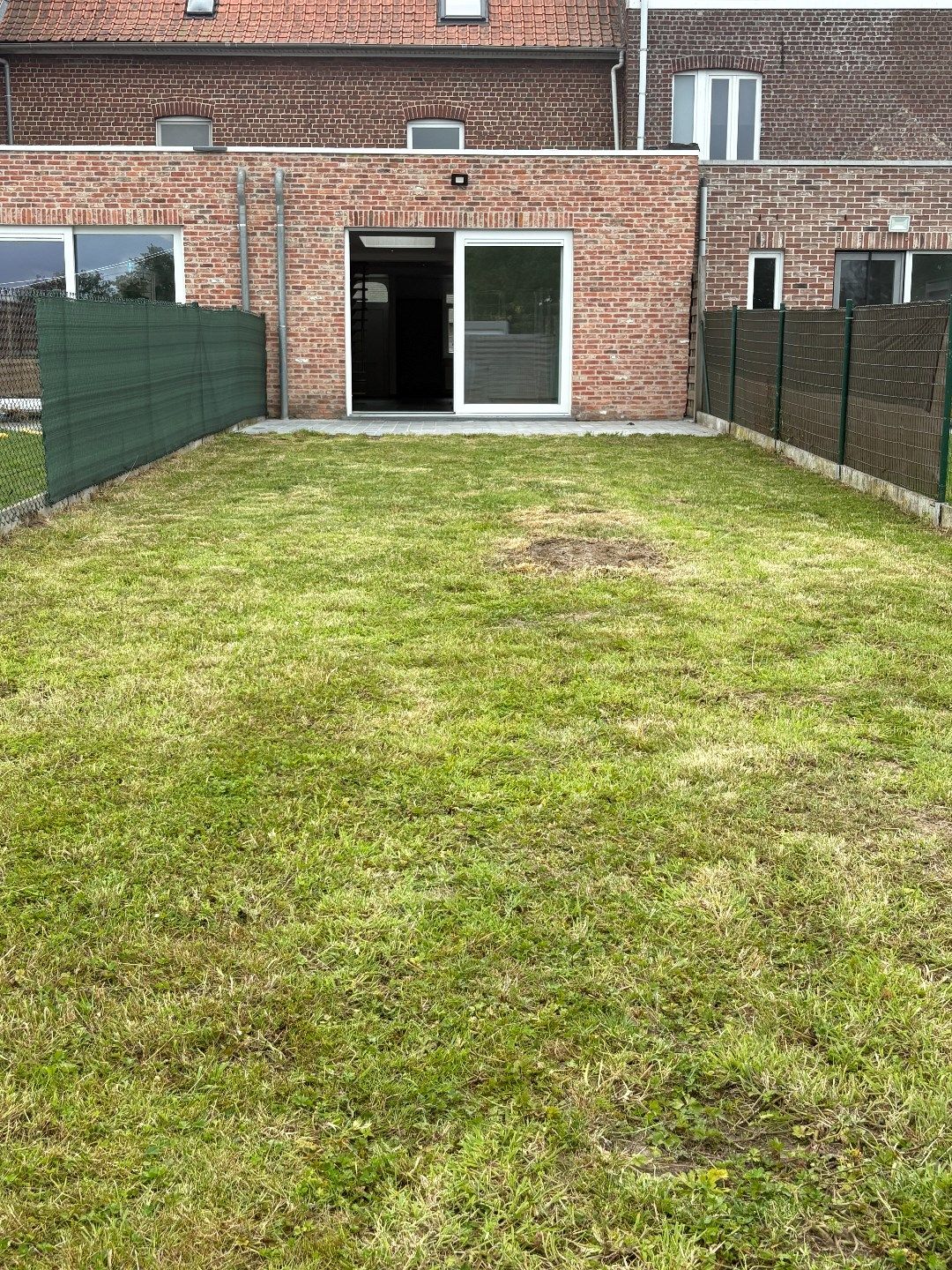 WONING MET 3 SLAAPKAMERS, TUIN EN GARAGE IN GELUVELD foto 7