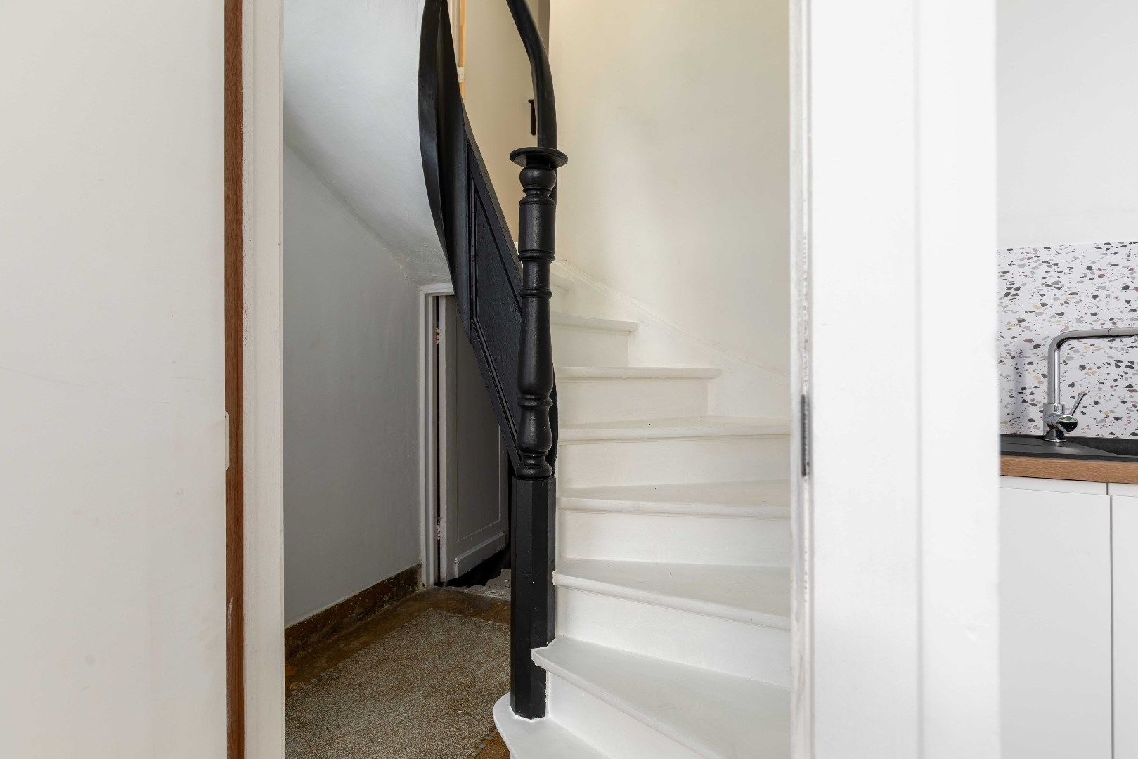 Volledig gerenoveerde woning in centrum Oostende!  foto 6