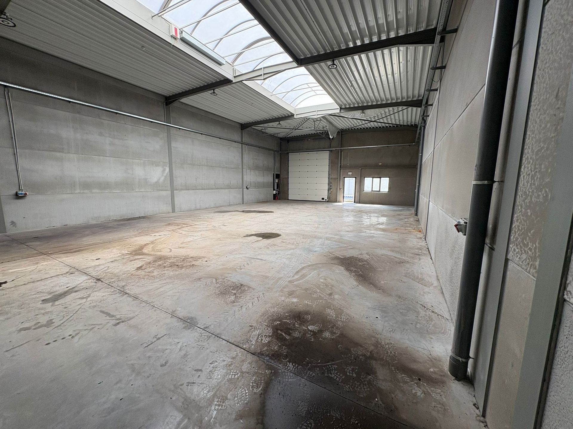 Nieuwbouw KMO-units te huur te Waregem foto 11