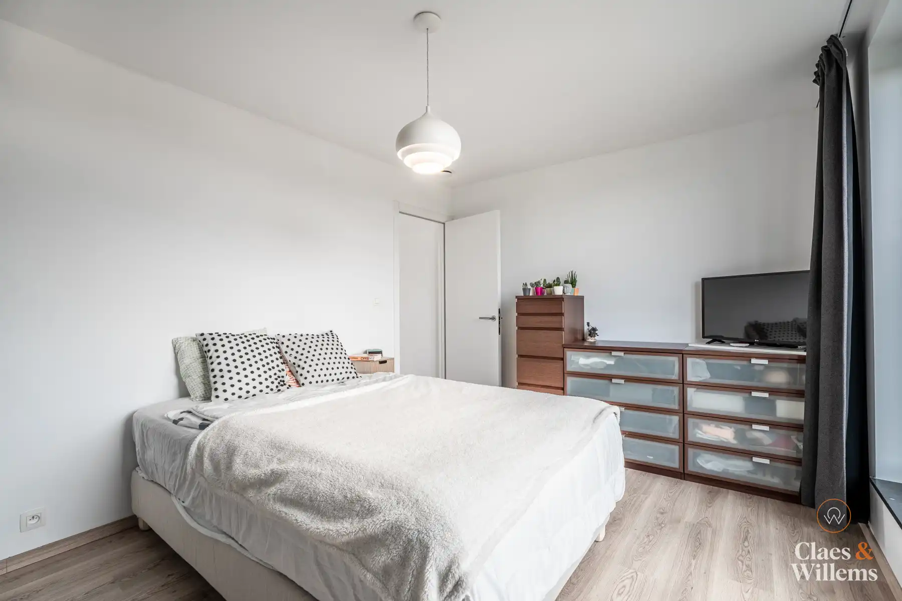 Prachtige recente woning op ideale locatie te Halle foto 12