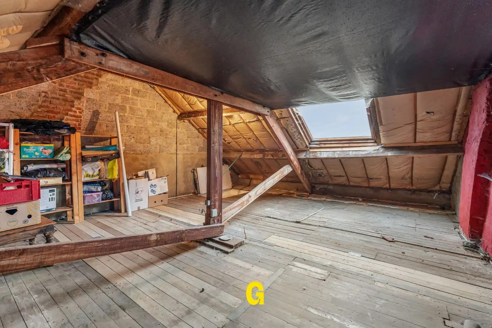 Leuke rijwoning met karakter, 3 slaapkamers, uitbreidingsmogelijkheden op zolder en gezellig tuintje met carport bereikbaar langs achter. foto 21