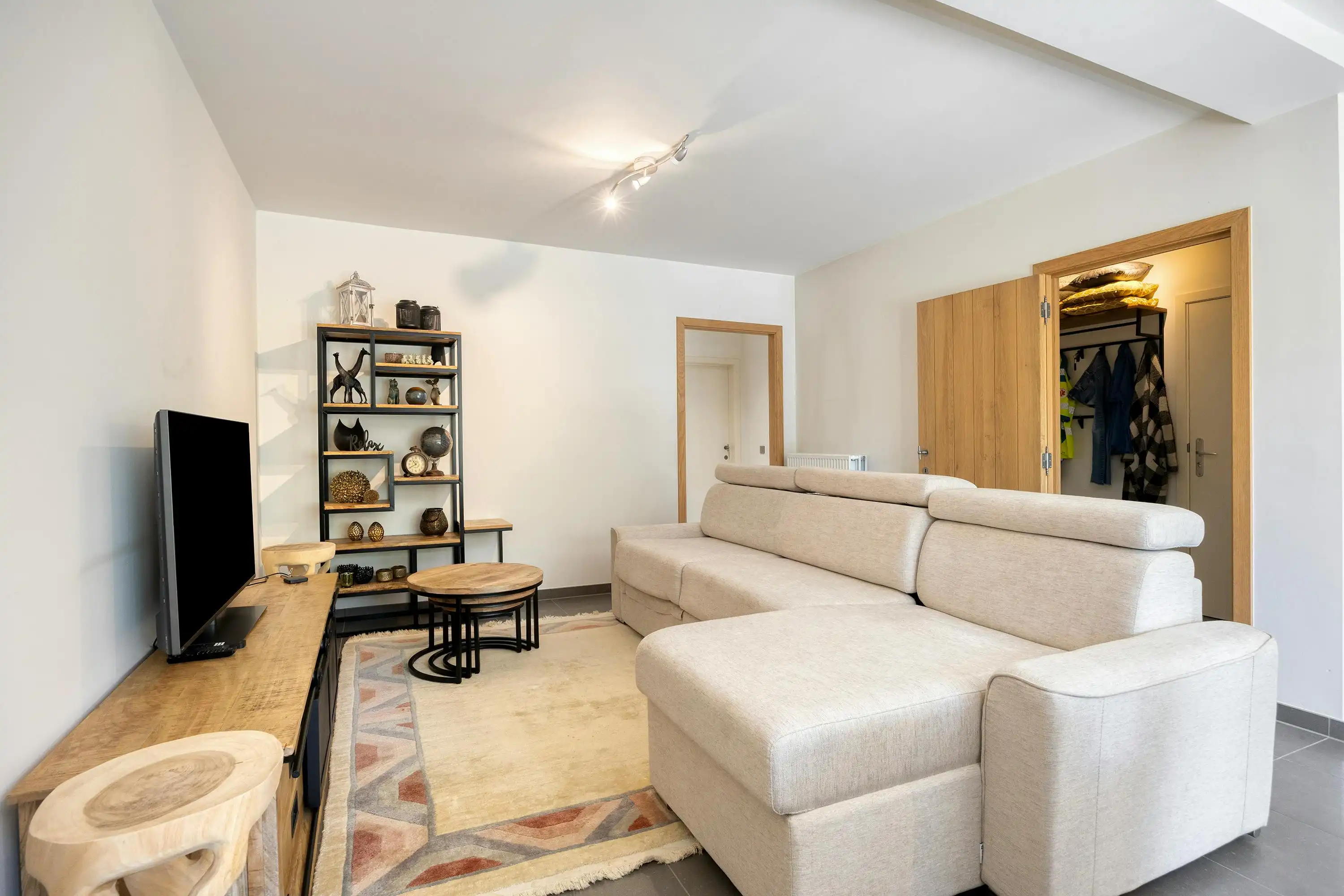 Mooi parkappartement met 2 slaapkamers, garage en 2 kelders foto 6