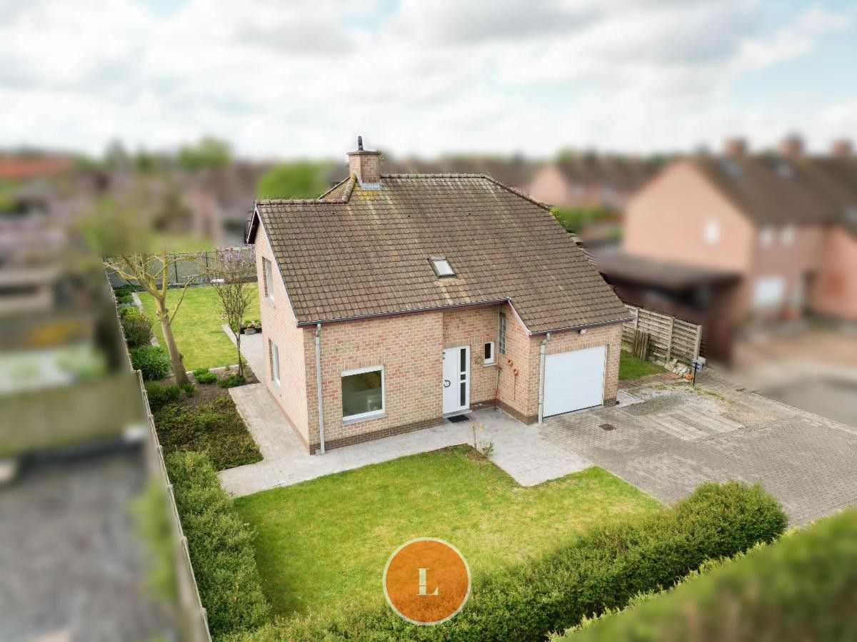 Instapklare alleenstaande woning in een rustige en kindvriendelijke buurt van Menen foto {{pictureIndex}}