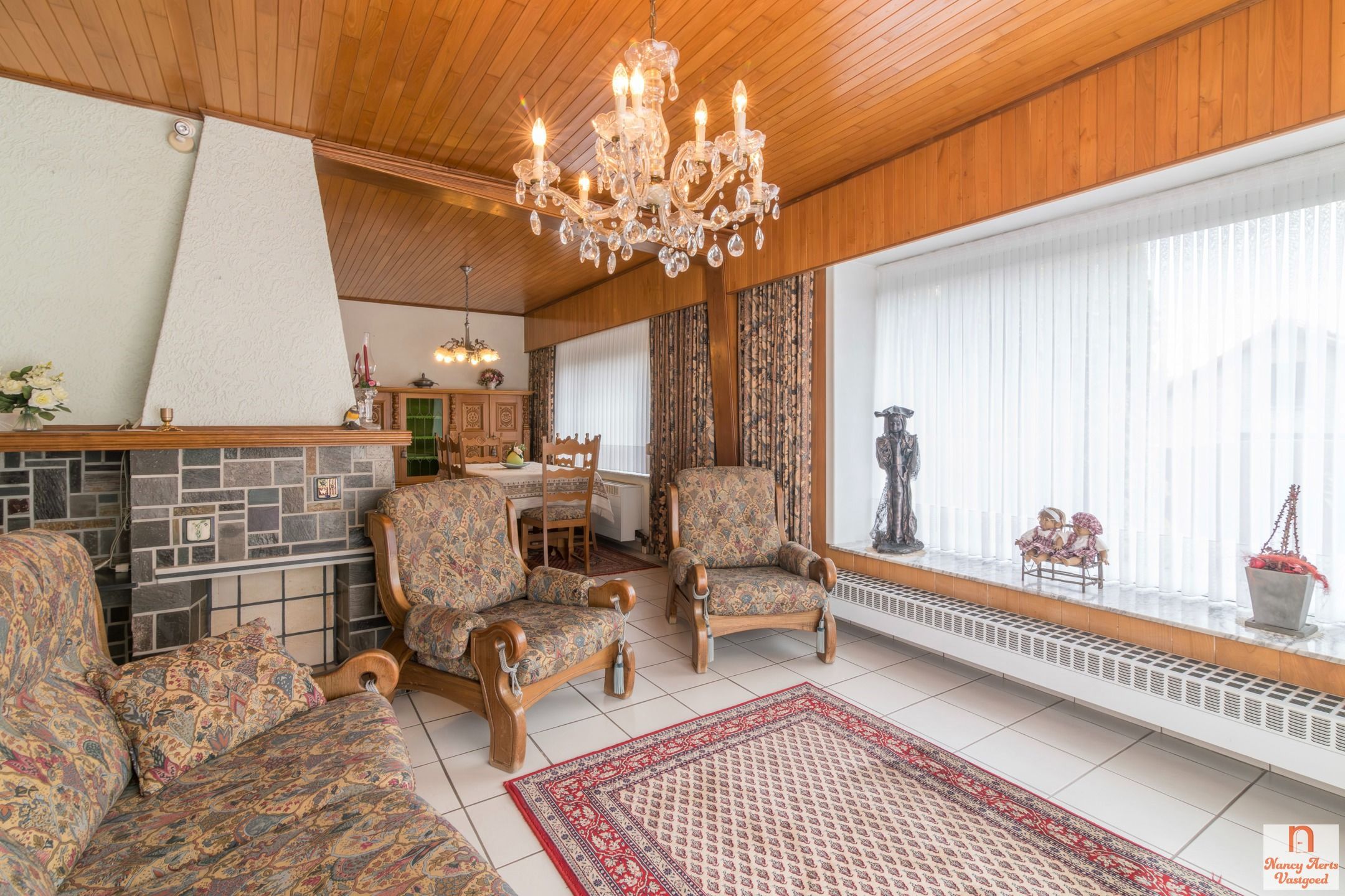 Vrijstaande, goed onderhouden woning op 20 are grond foto 9