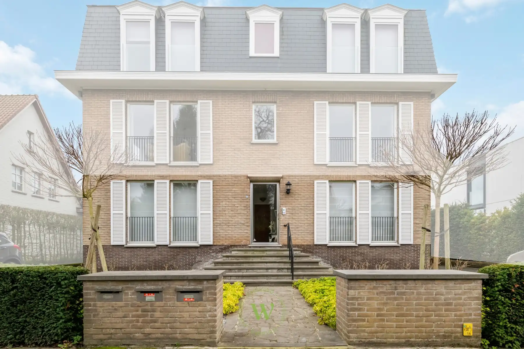 Lichtrijk 3-slaapkamerappartement met 2 garages en berging foto 25
