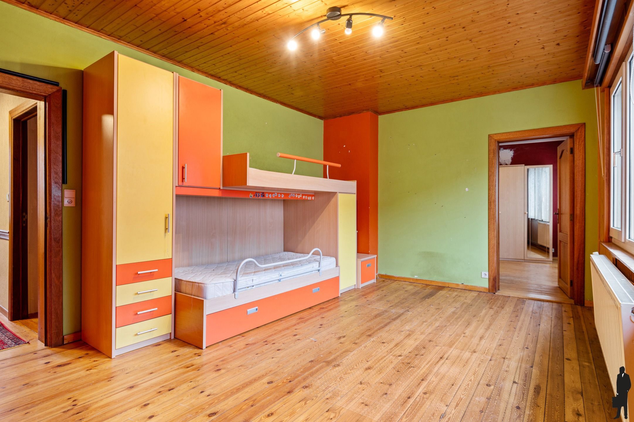 Ruime woning op een interessante locatie foto 13