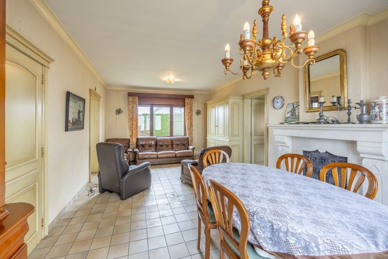Woning, open bebouwing met naastliggende, grote loods op 18are foto 13