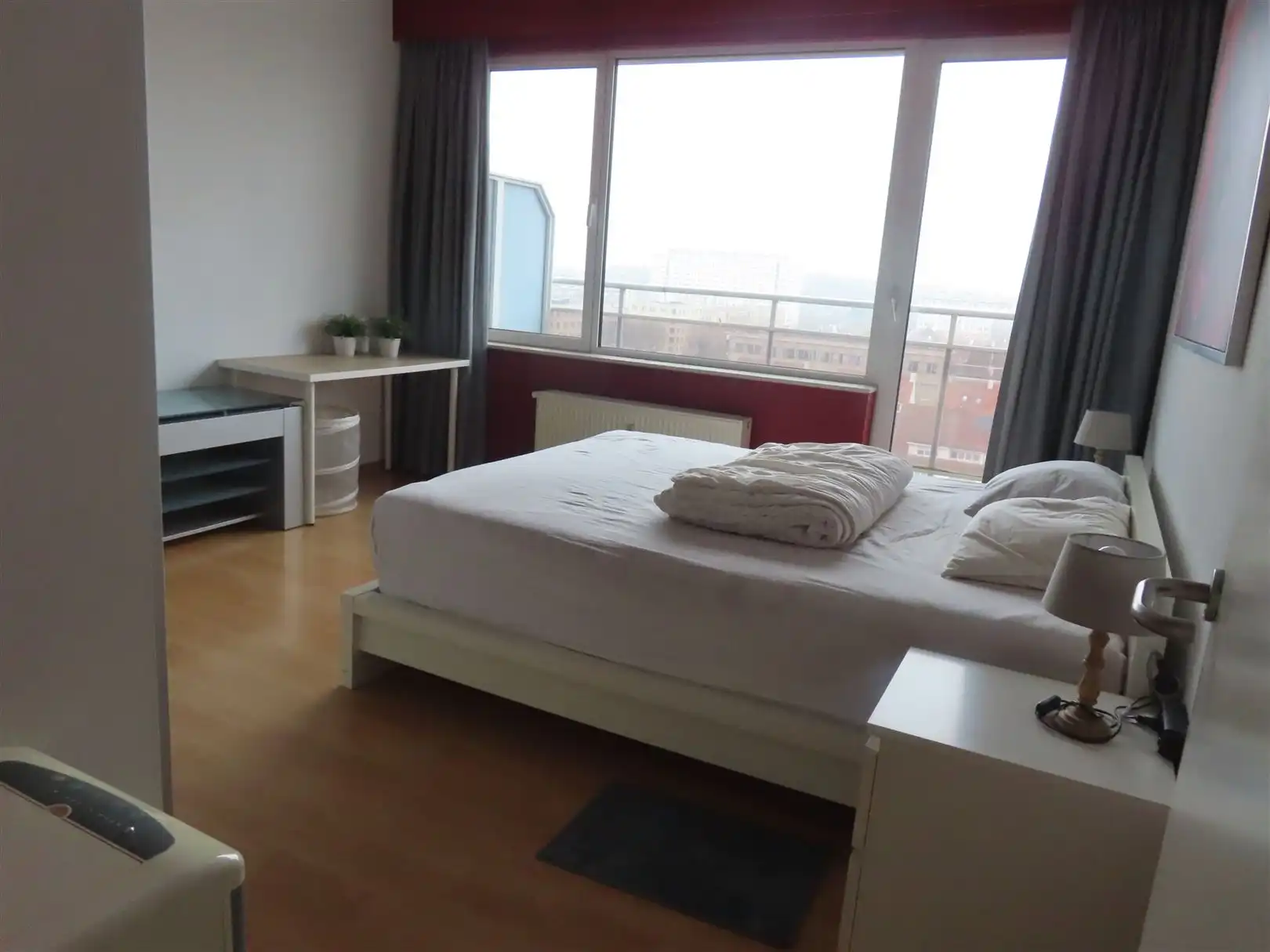 Gemeubeld twee slaapkamerappartement op Antwerpen LO met prachtig uitzicht op Antwerpen! foto 10