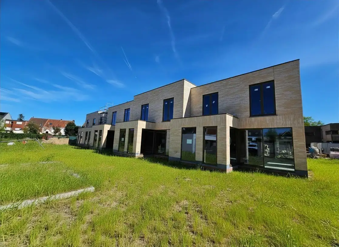 Gezinswoningen te koop in hartje Waregem foto 2