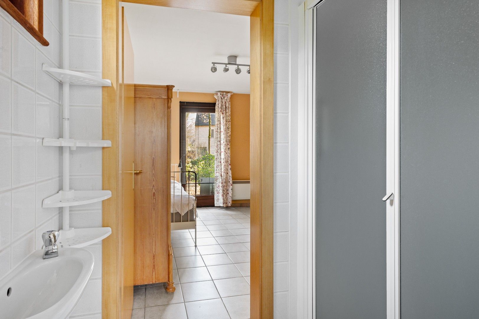 Vrijstaande villa in het groen op een perceel van 3501 m² foto 9