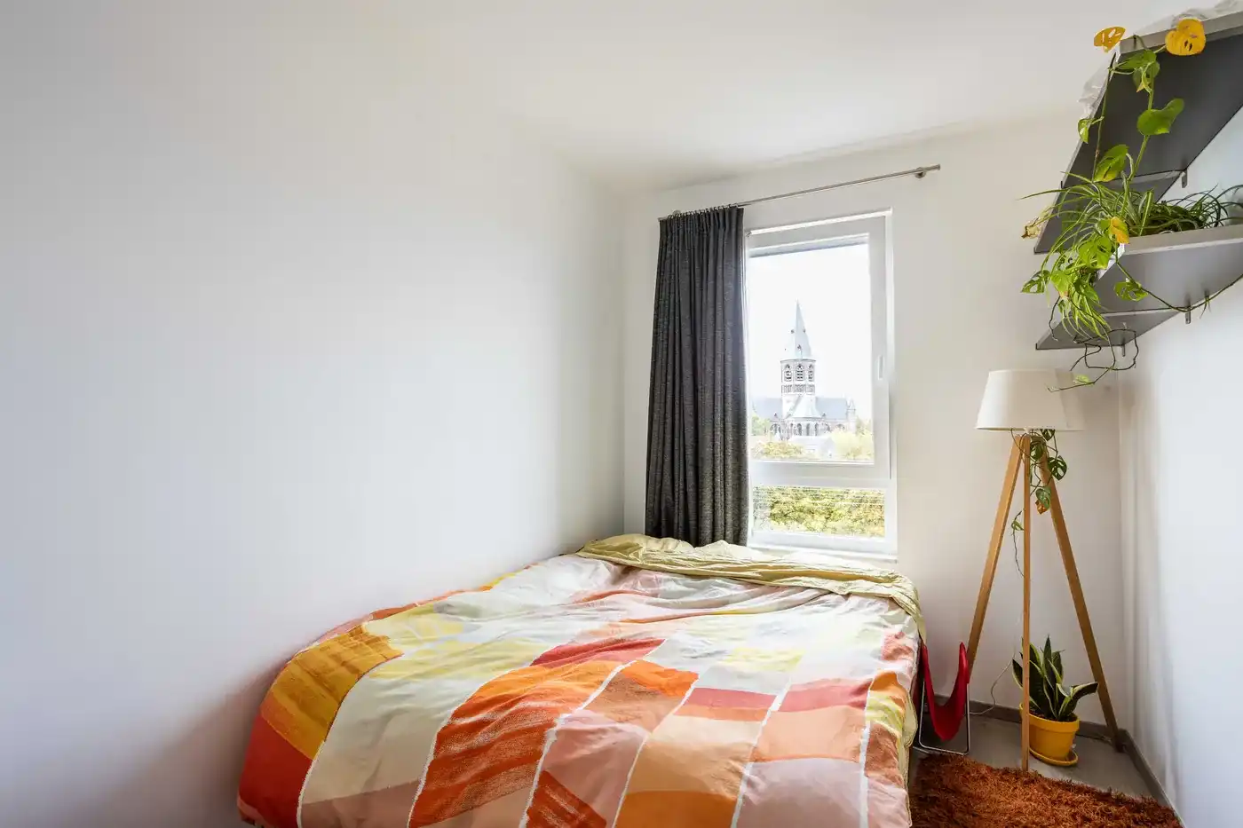 Instapklaar appartement met zuidgericht terras en staanplaats in centrum Kortrijk foto 9