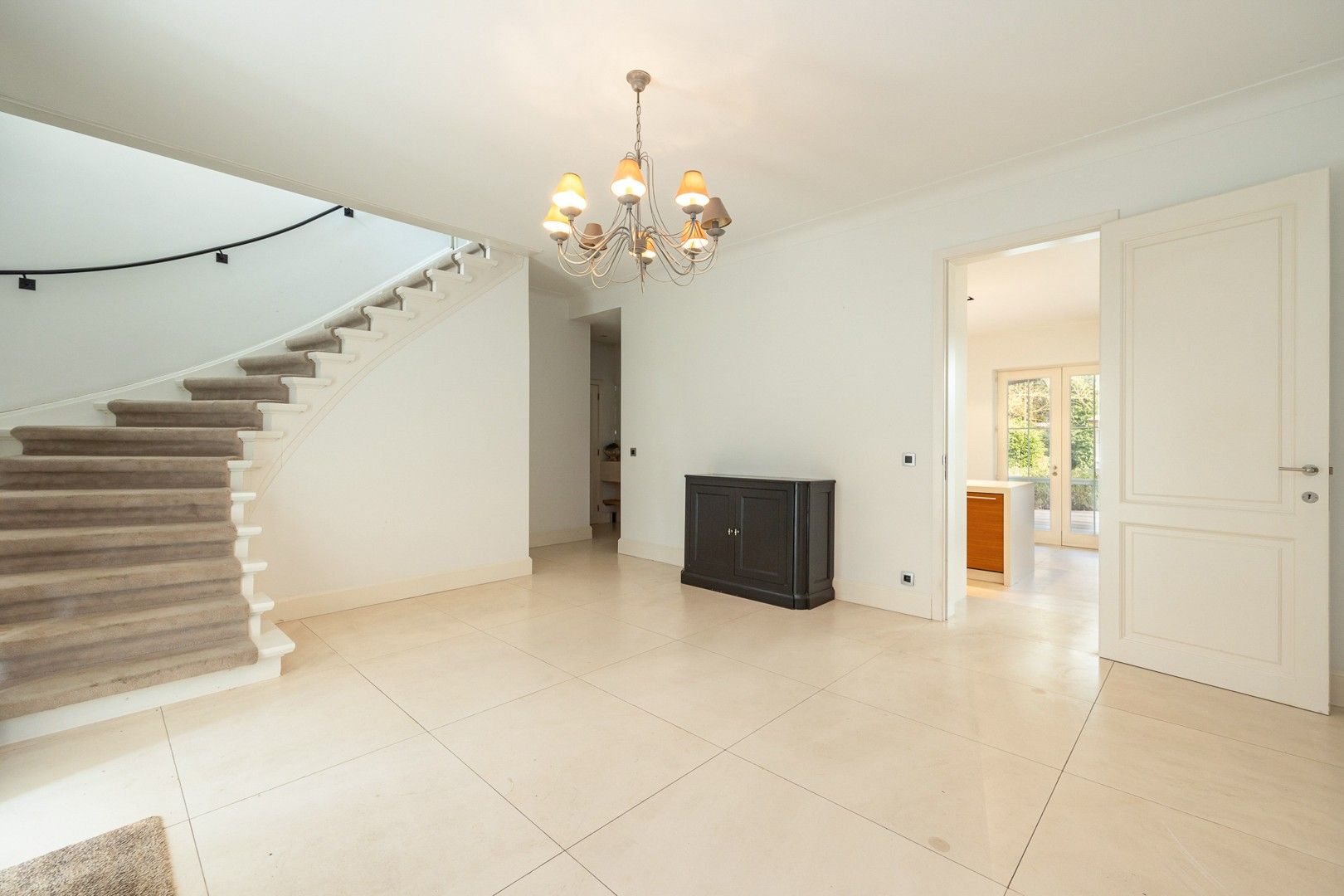 VILLA OP 3.750 m² foto 4