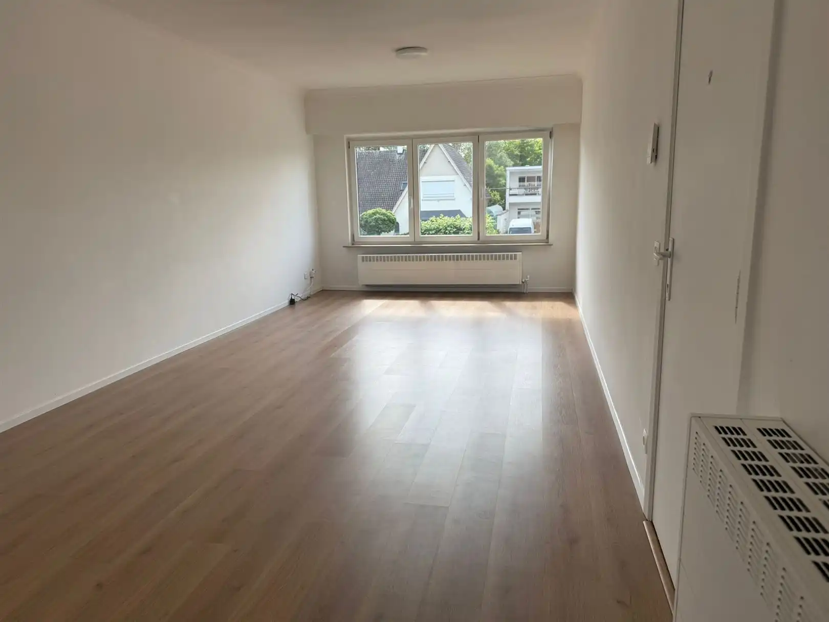 TE HUUR: Vernieuwd appartement met 2 slaapkamers te Beringen! foto 4