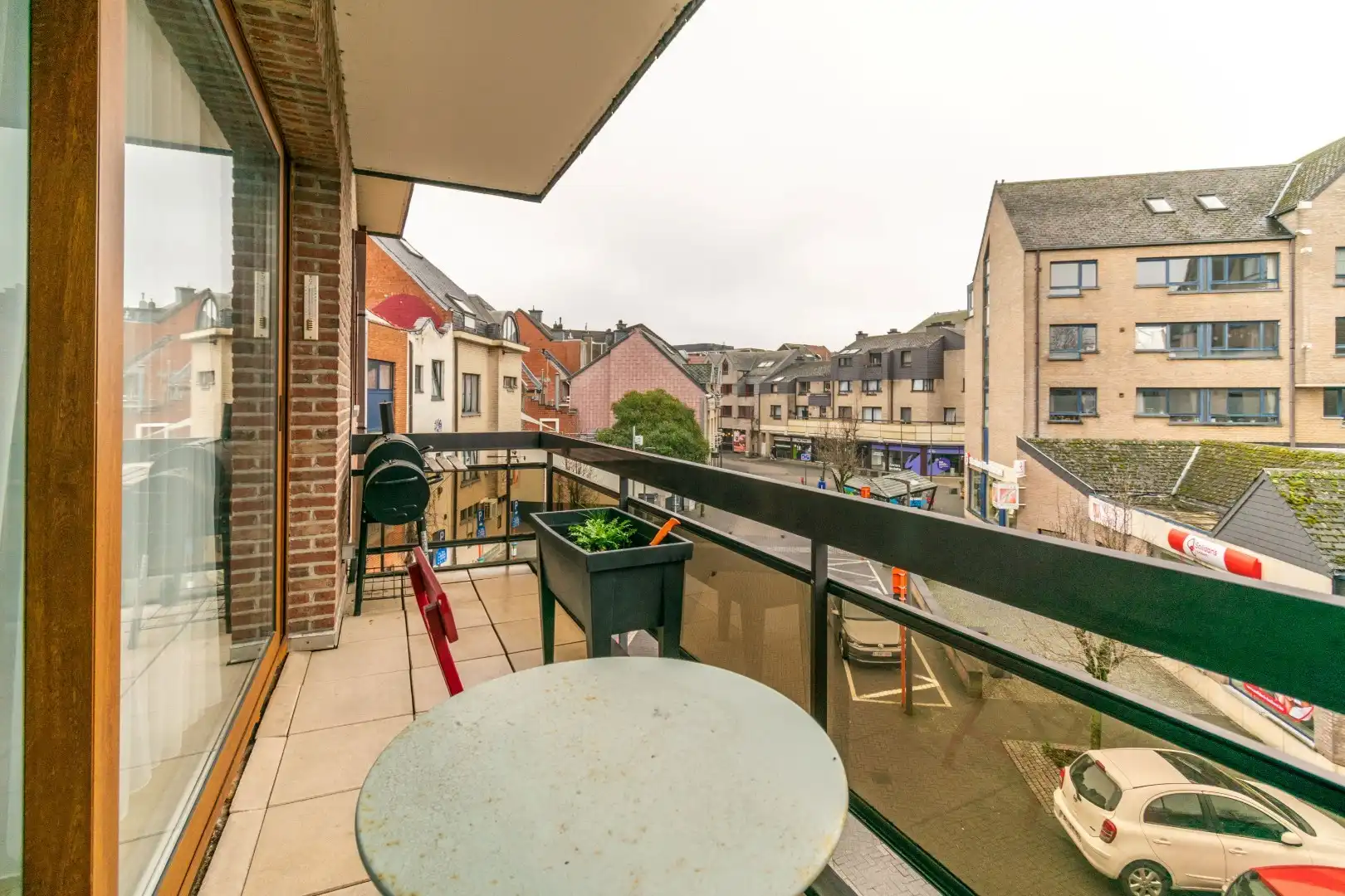 RUIM, INSTAPKLAAR APP MET 5SLP + 3BDK & TERRASSEN! foto 9